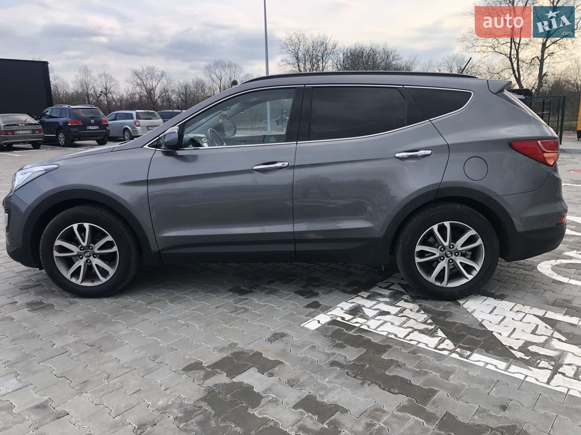 Hyundai Santa FE 2012 VIN KMHSU81XDDU055906 фото оголошення 2 з 60