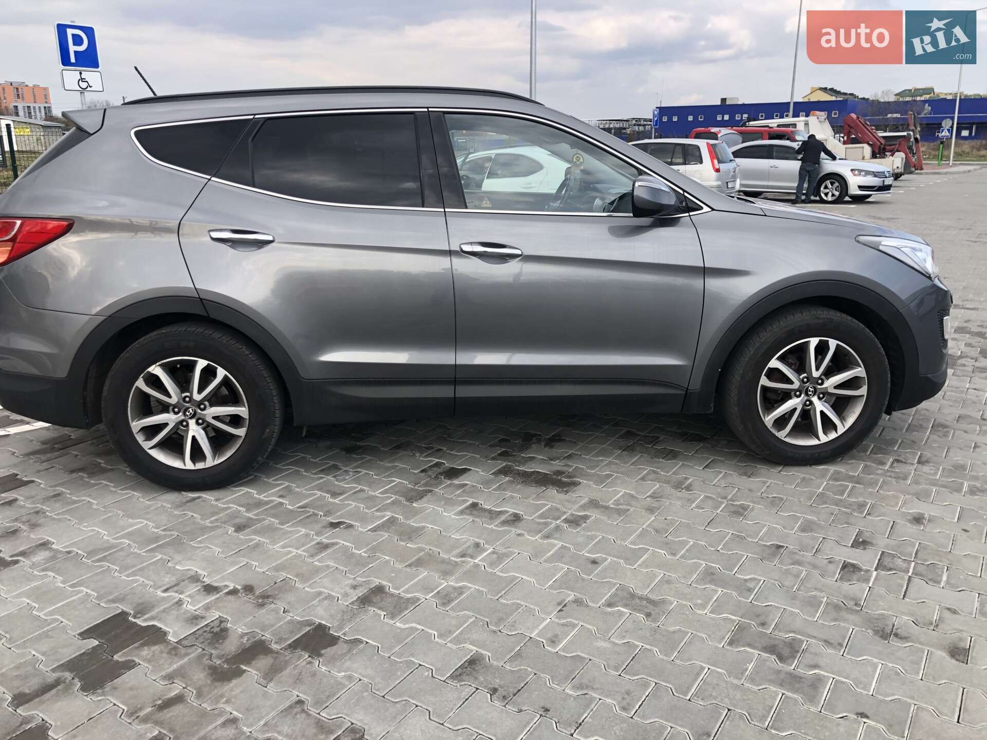 Hyundai Santa FE 2012 VIN KMHSU81XDDU055906 фото оголошення 5 з 60