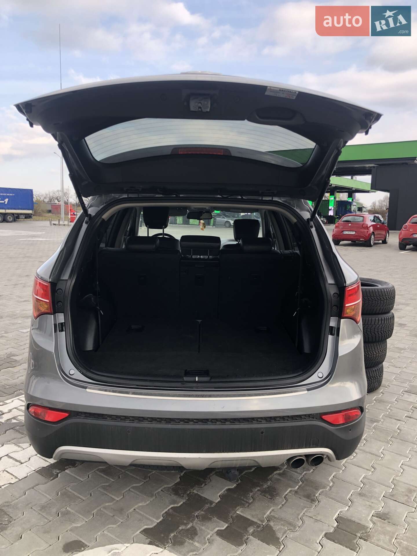 Hyundai Santa FE 2012 VIN KMHSU81XDDU055906 фото оголошення 12 з 60