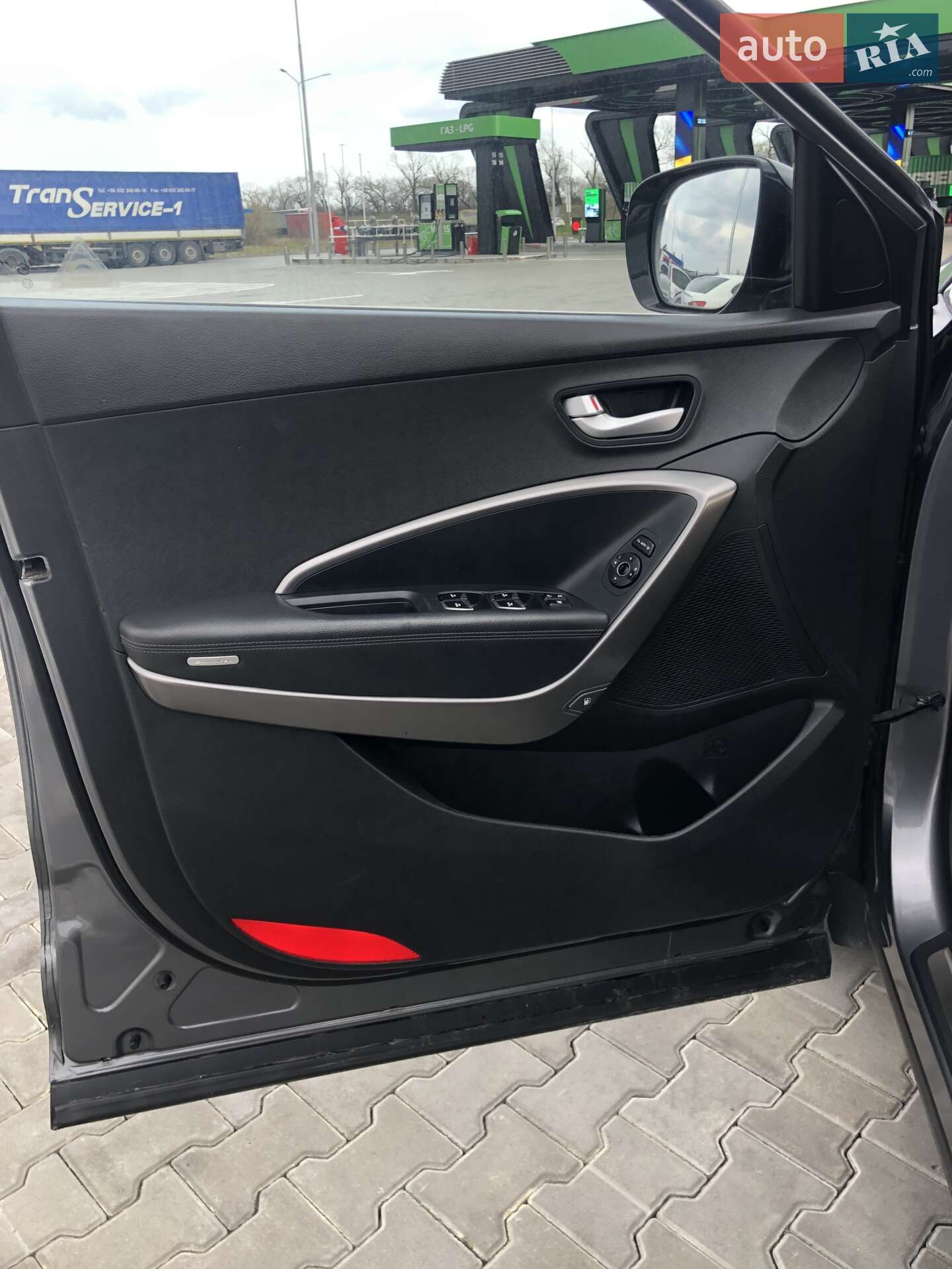 Hyundai Santa FE 2012 VIN KMHSU81XDDU055906 фото оголошення 26 з 60