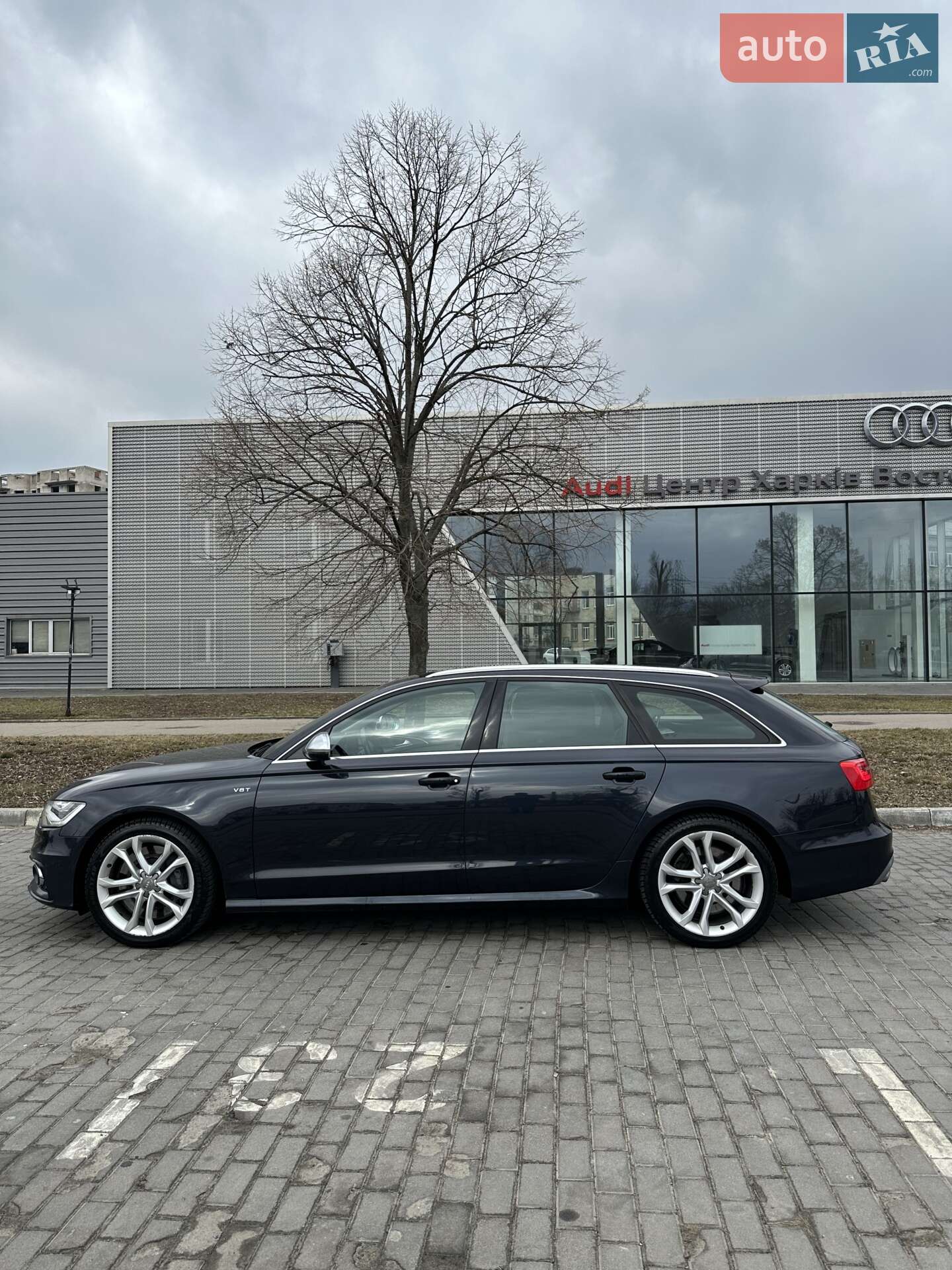 Audi S6 2012 VIN WAUZZZ4G3DN030026 фото оголошення 11 з 39