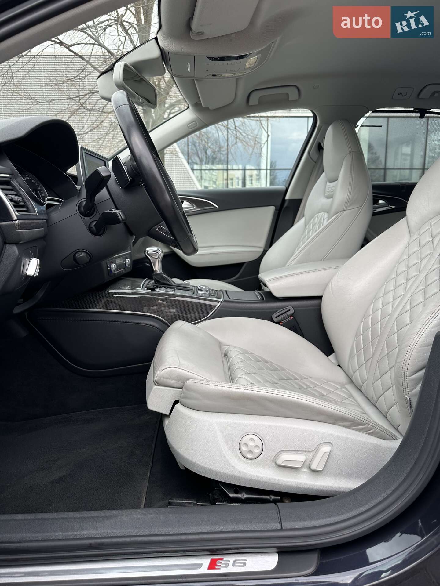 Audi S6 2012 VIN WAUZZZ4G3DN030026 фото оголошення 19 з 39