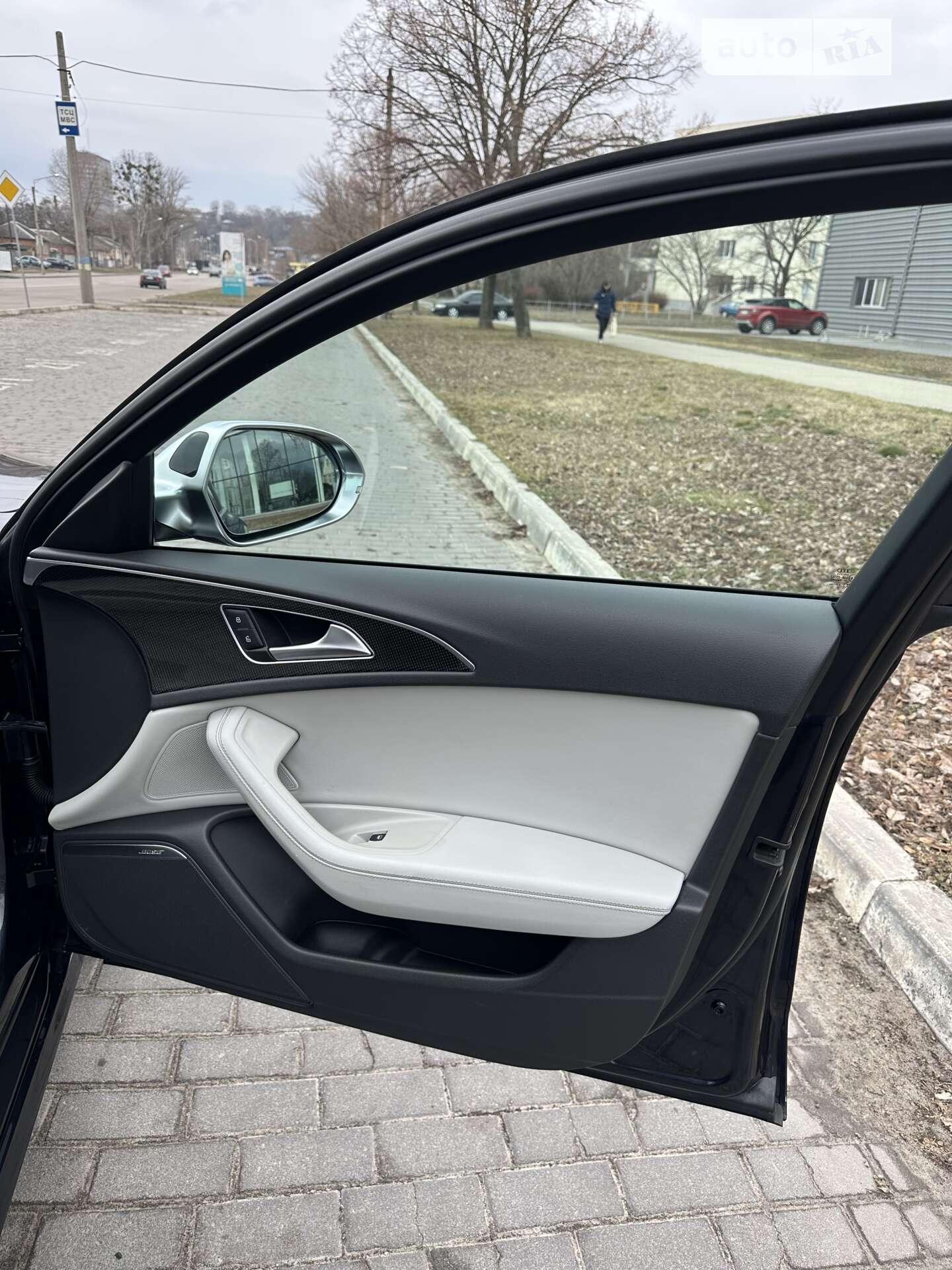 Audi S6 2012 VIN WAUZZZ4G3DN030026 фото оголошення 25 з 39