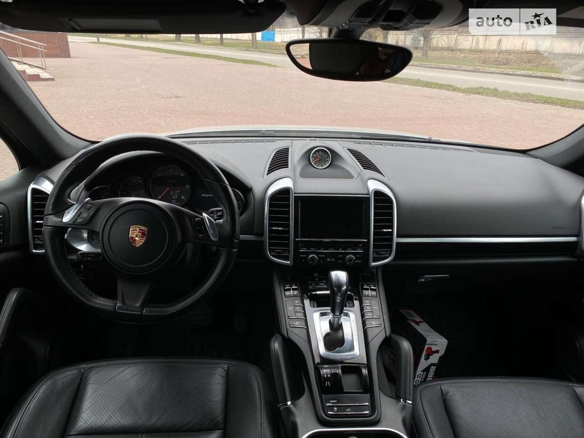 Porsche Cayenne 2012 VIN WP1AF2A27DLA26001 фото оголошення 22 з 30
