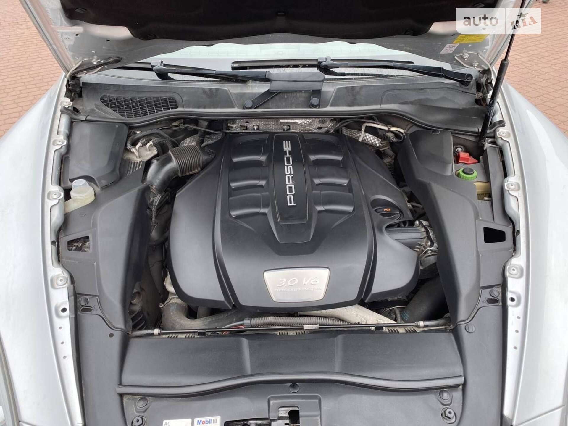 Porsche Cayenne 2012 VIN WP1AF2A27DLA26001 фото оголошення 27 з 30