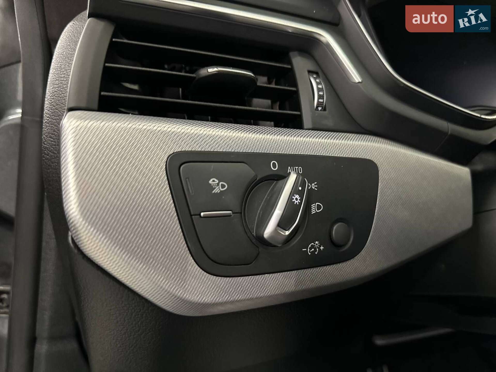 Audi A5 Sportback 2018 VIN WAUZZZF51JA092796 фото оголошення 11 з 17