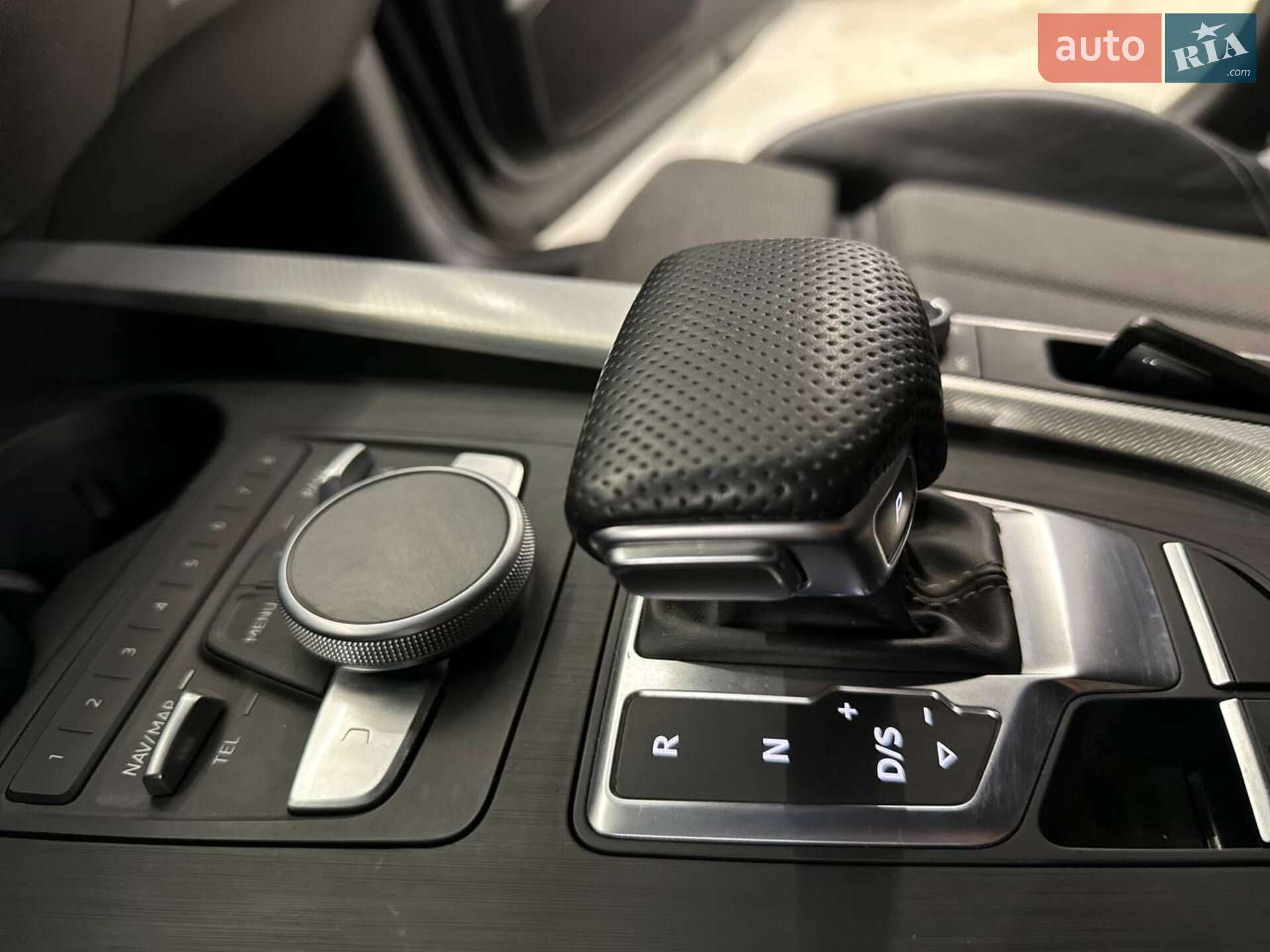 Audi A5 Sportback 2018 VIN WAUZZZF51JA092796 фото оголошення 12 з 17