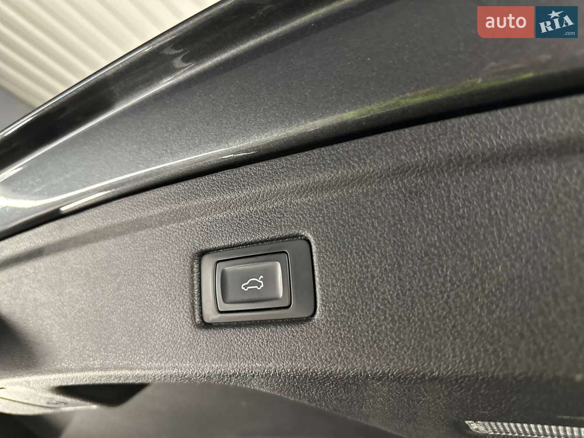 Audi A5 Sportback 2018 VIN WAUZZZF51JA092796 фото оголошення 9 з 17