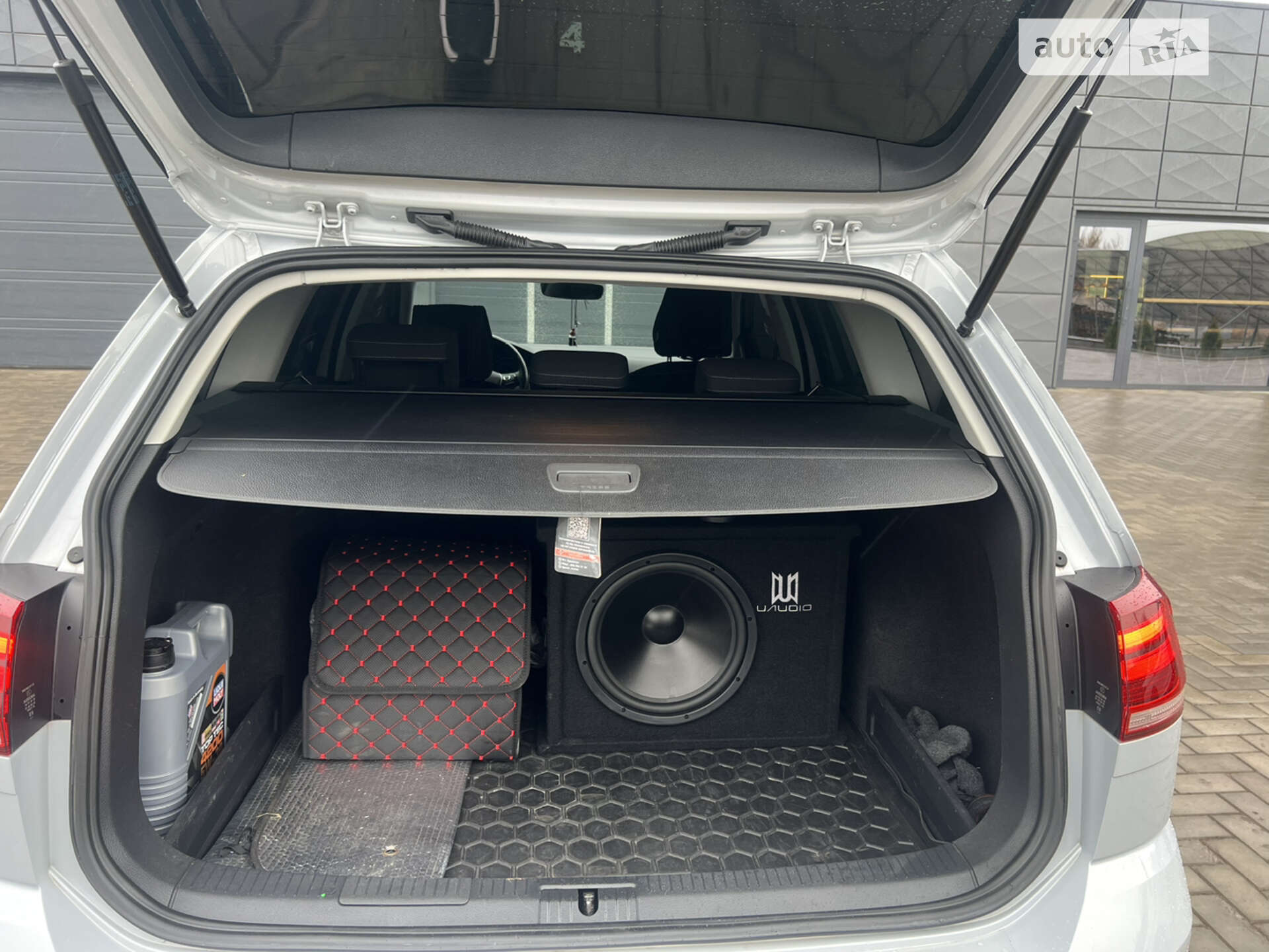 Volkswagen Golf 2017 VIN WVWZZZAUZHP785243 фото оголошення 12 з 51