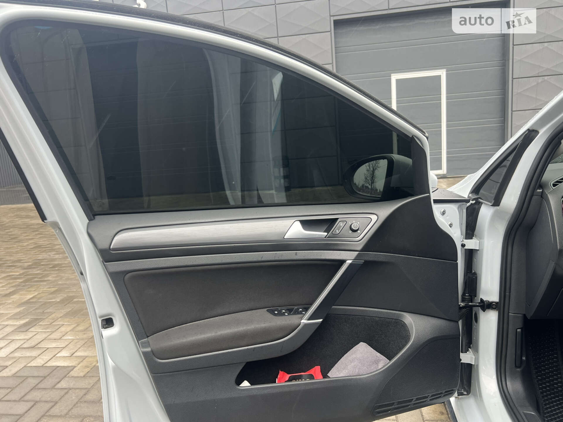Volkswagen Golf 2017 VIN WVWZZZAUZHP785243 фото оголошення 22 з 51