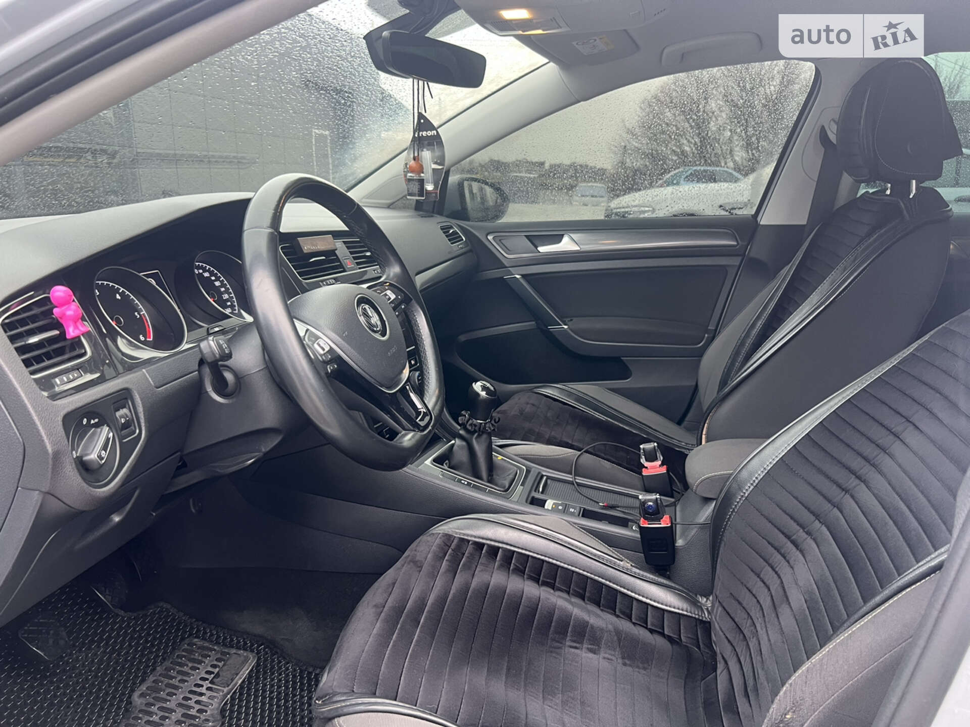 Volkswagen Golf 2017 VIN WVWZZZAUZHP785243 фото оголошення 21 з 51