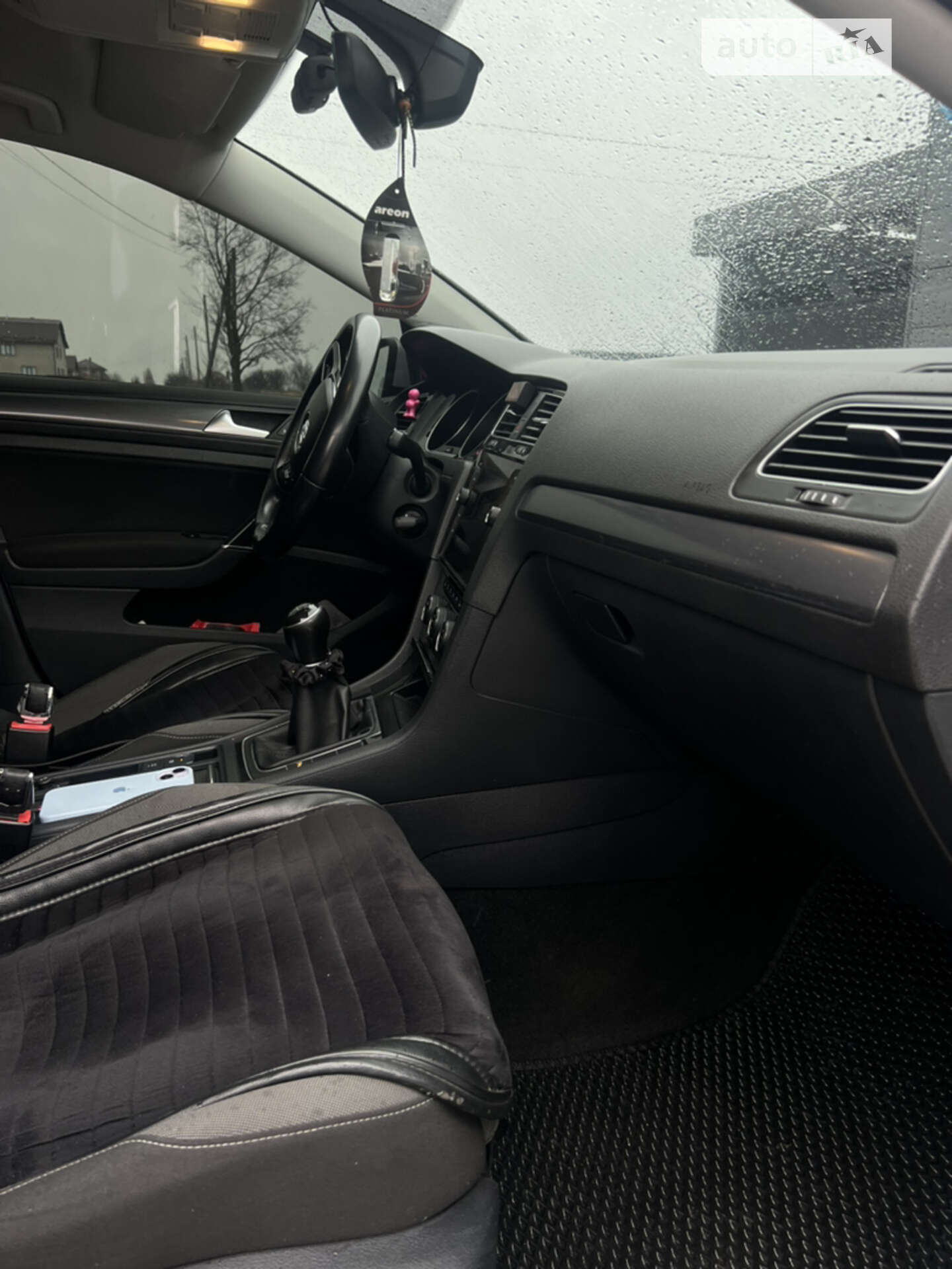Volkswagen Golf 2017 VIN WVWZZZAUZHP785243 фото оголошення 25 з 51