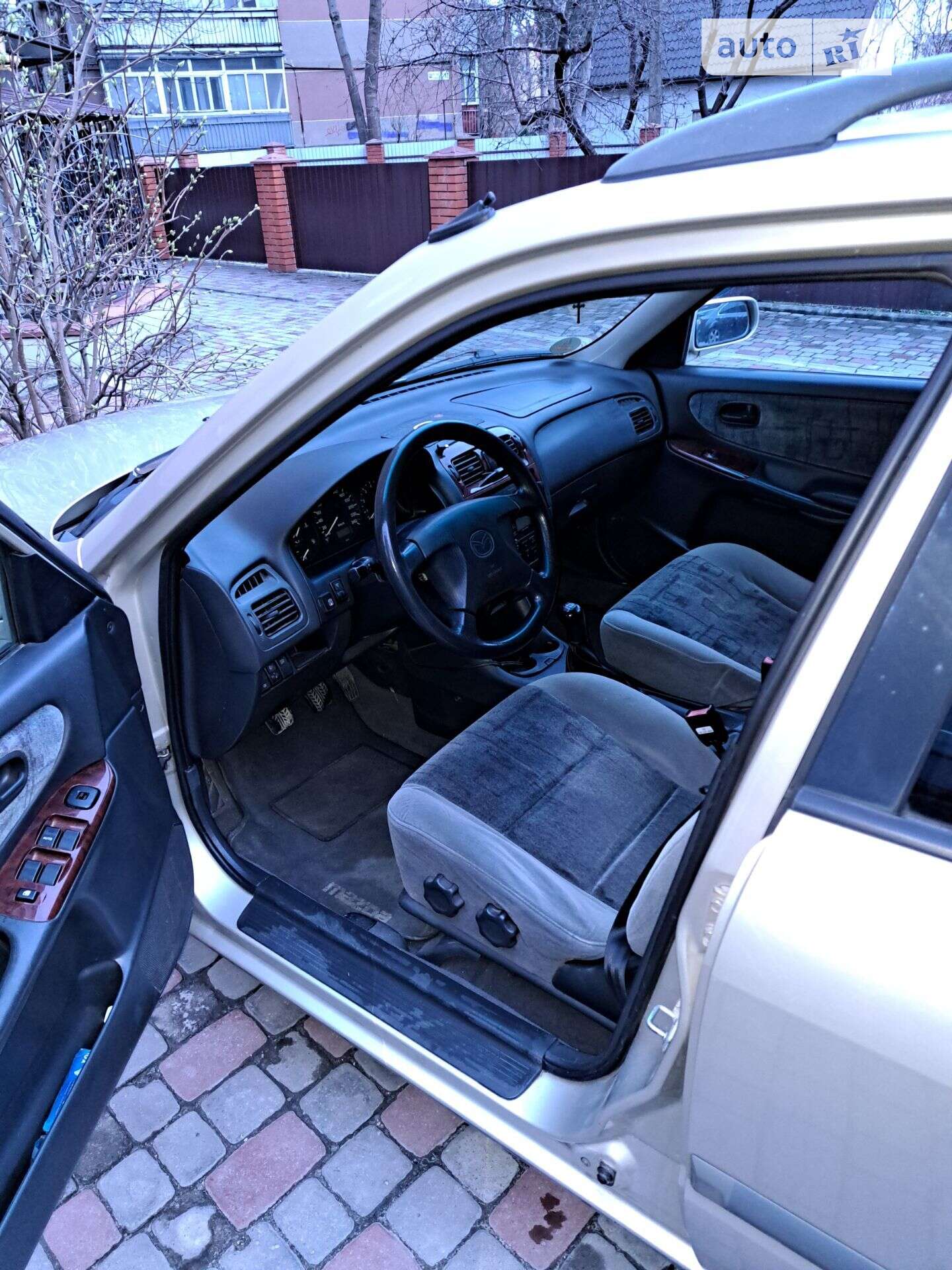 Mazda 626 1999 VIN JMZGW19F201147482 фото оголошення 8 з 20