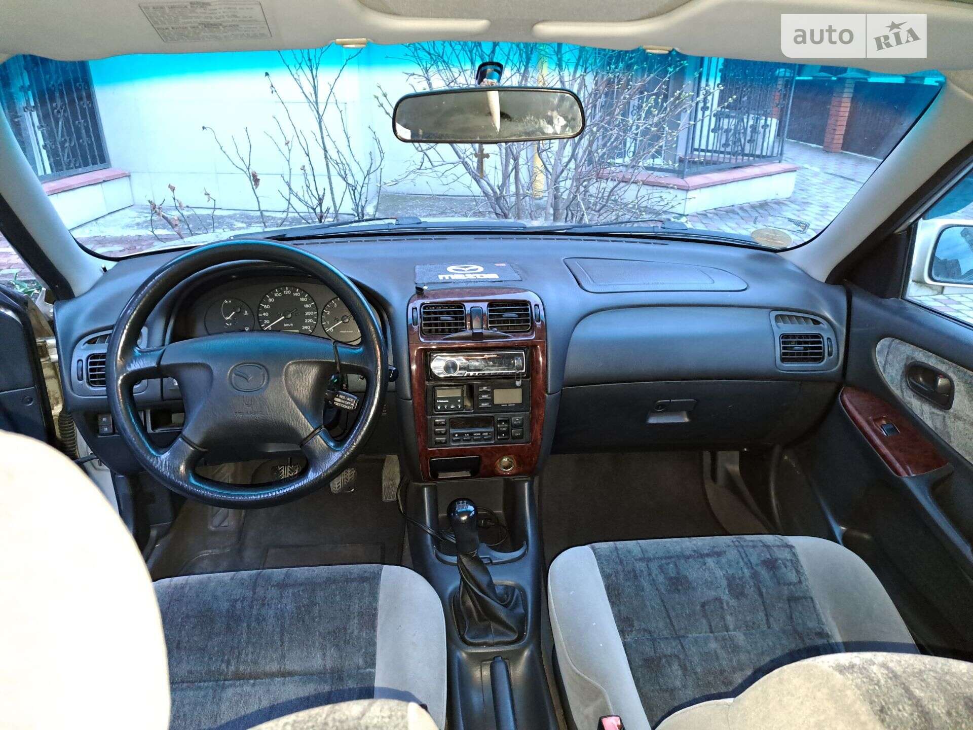 Mazda 626 1999 VIN JMZGW19F201147482 фото оголошення 11 з 20