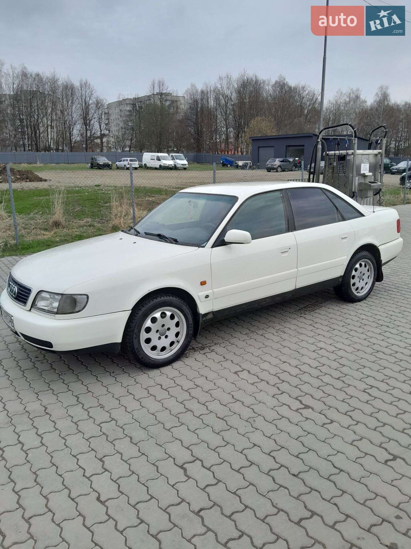 Audi A6 1995 VIN WAUZZZ4AZSN066580 фото оголошення 2 з 10