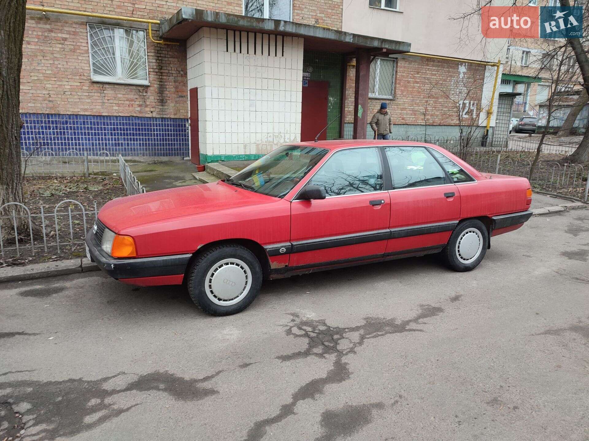 Audi 100 1988 VIN WAUZZZ44ZJN231924 фото оголошення 16 з 17