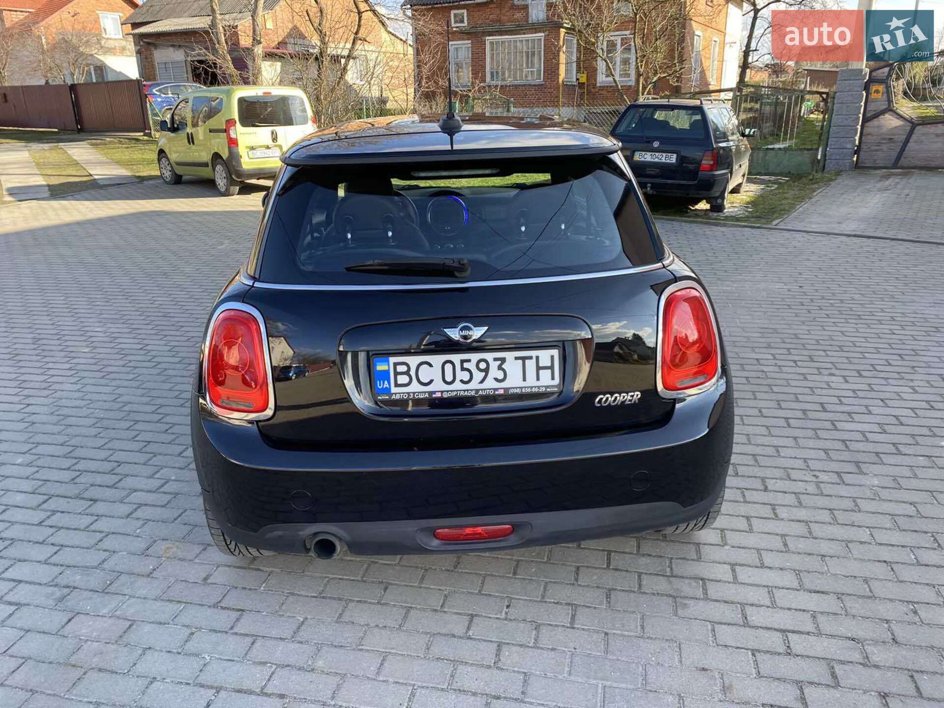 MINI Hatch 2017 VIN WMWXP5C31H2G60545 фото оголошення 3 з 30
