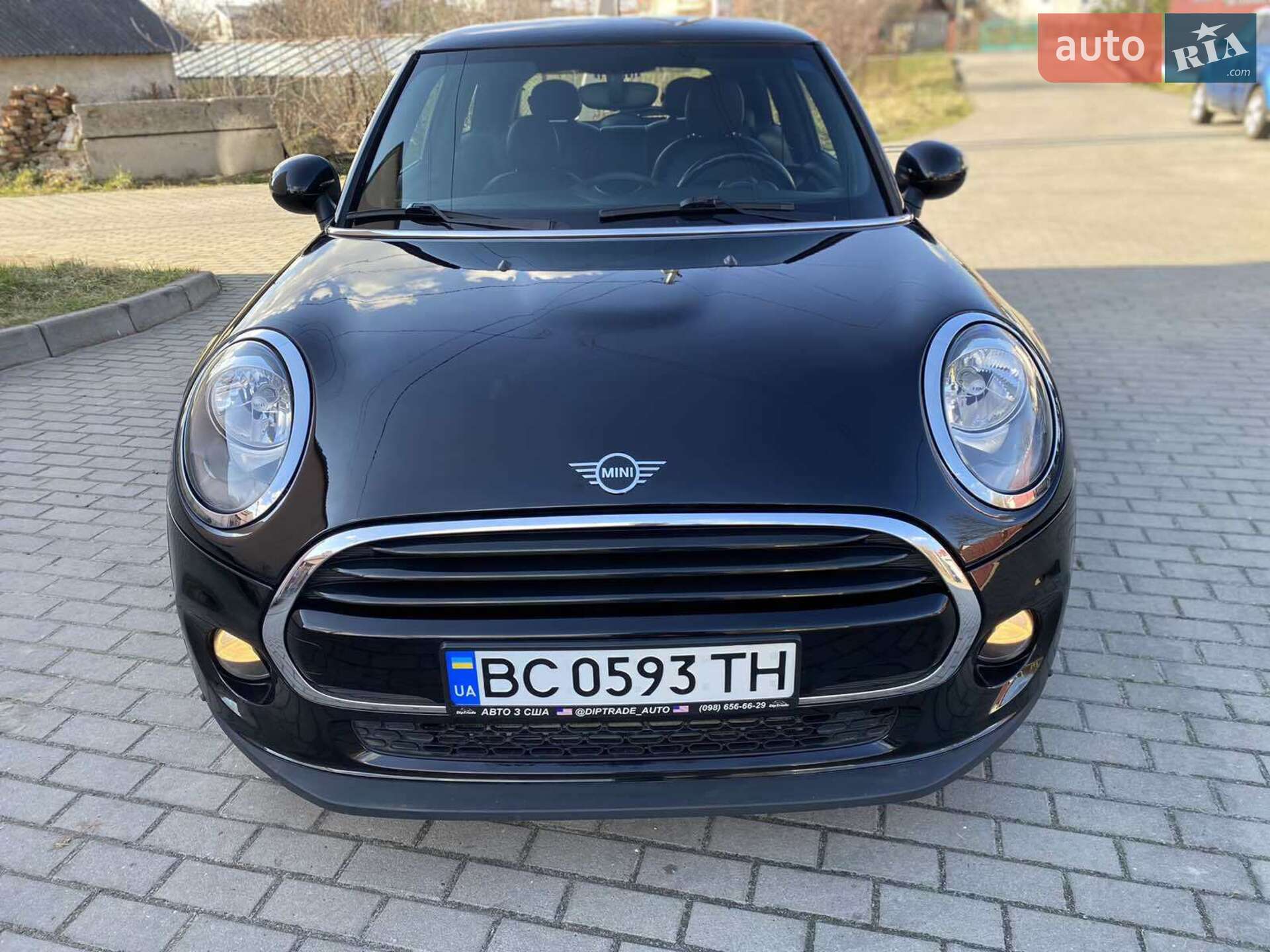 MINI Hatch 2017 VIN WMWXP5C31H2G60545 фото оголошення 11 з 30