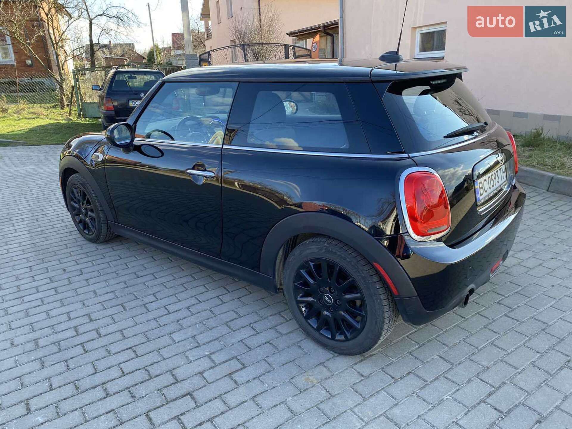MINI Hatch 2017 VIN WMWXP5C31H2G60545 фото оголошення 13 з 30