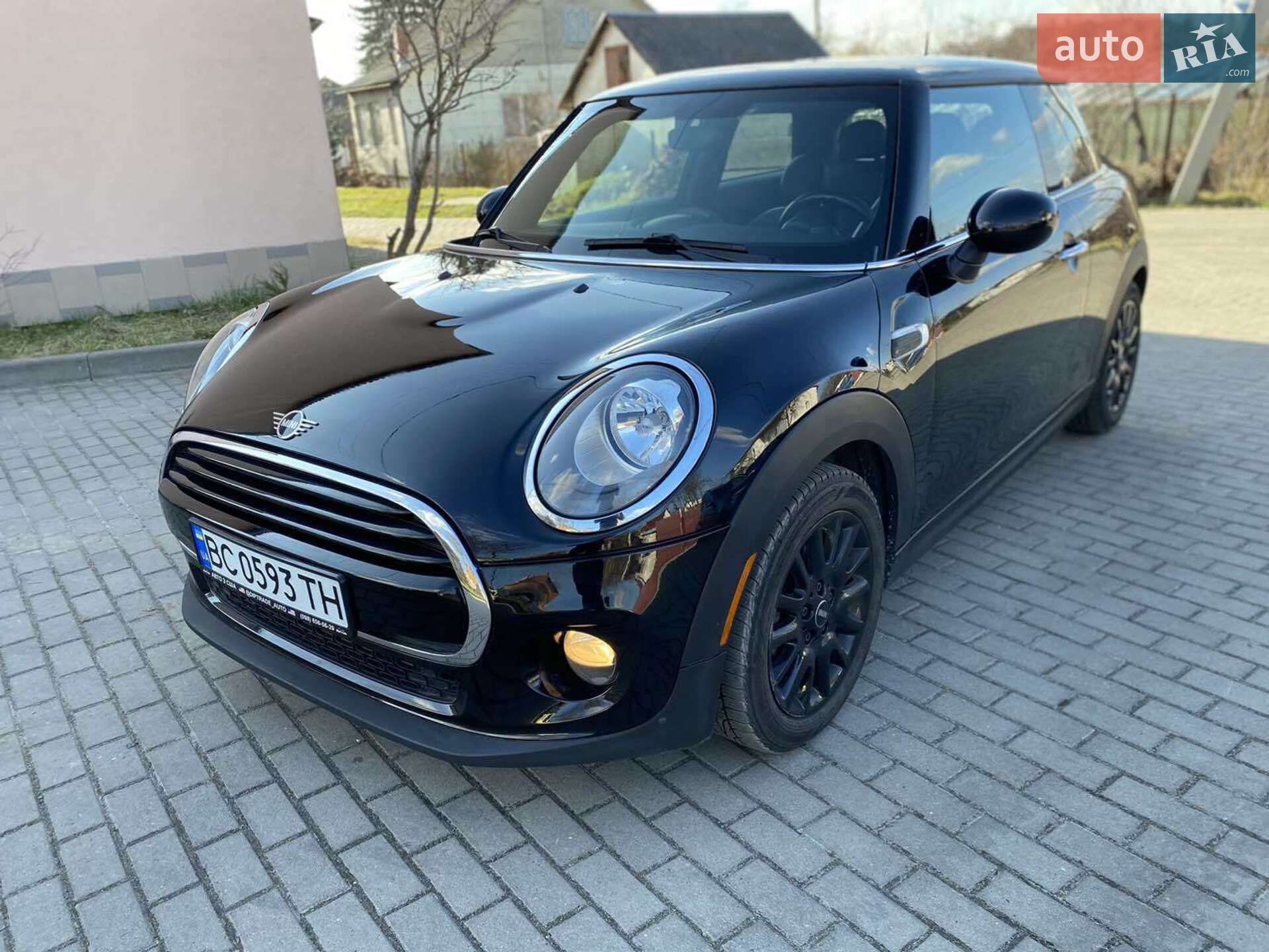 MINI Hatch 2017 VIN WMWXP5C31H2G60545 фото оголошення 14 з 30