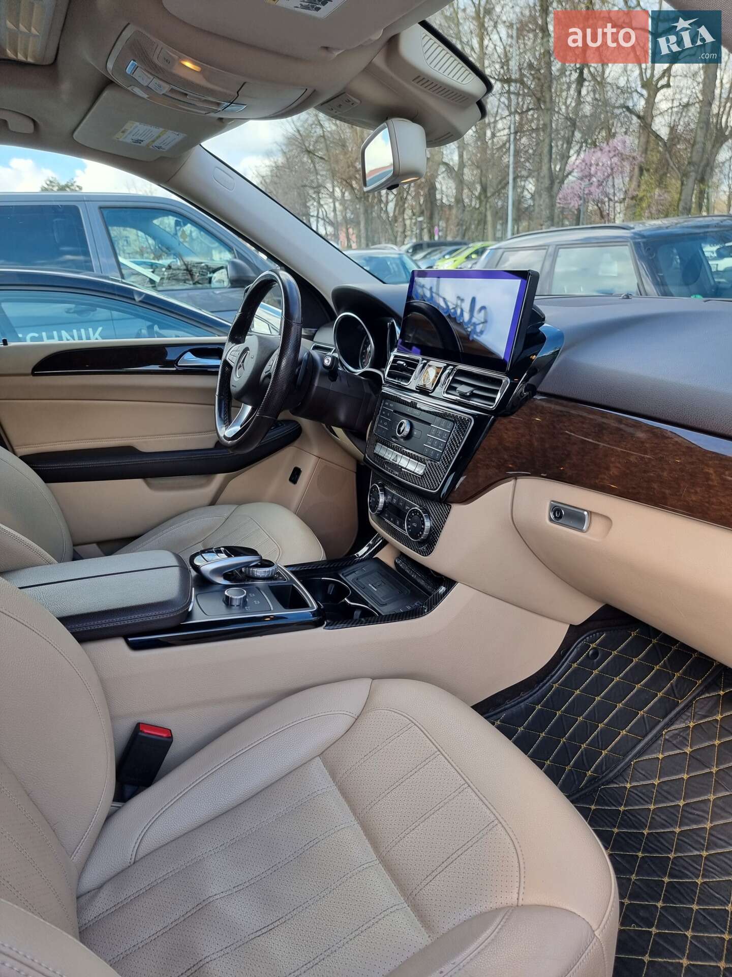 Mercedes-Benz GLE-Class 2017 VIN 4JGDA5JBXJB063958 фото оголошення 8 з 19