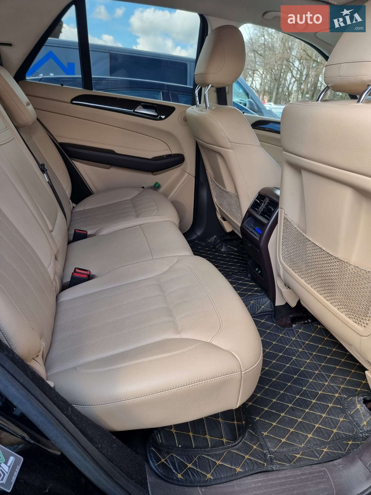 Mercedes-Benz GLE-Class 2017 VIN 4JGDA5JBXJB063958 фото оголошення 10 з 19