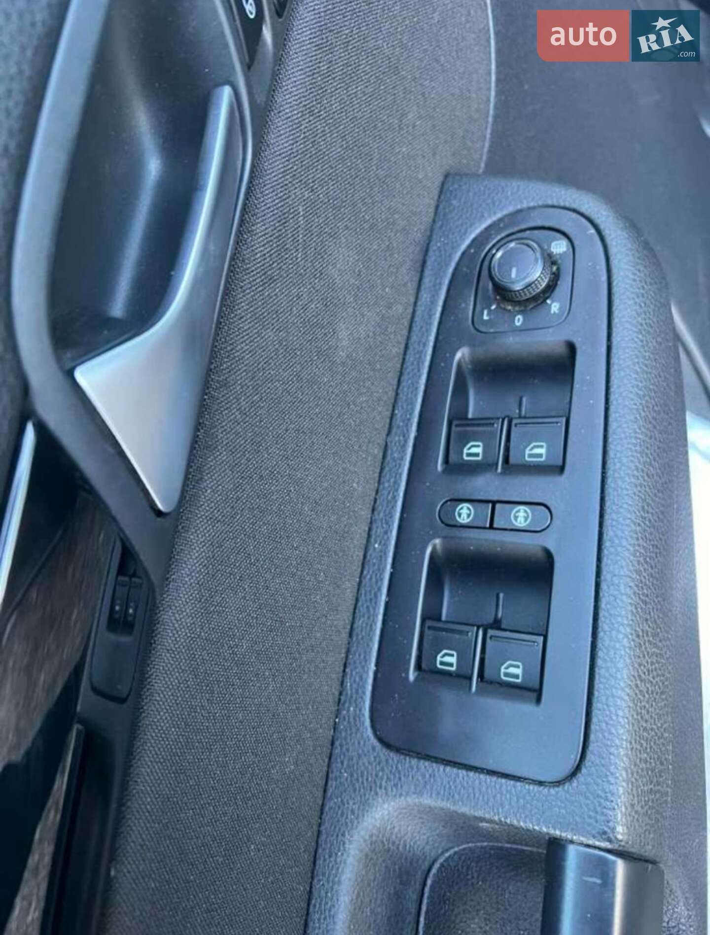 SEAT Alhambra 2015 VIN VSSZZZ7NZGV706694 фото оголошення 3 з 14