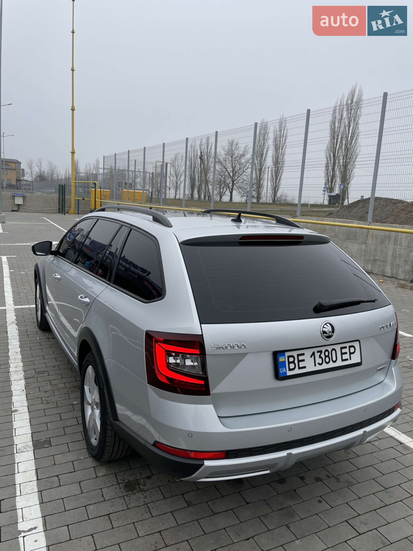 Skoda Octavia Scout 2017 VIN TMBLK7NE3J0188454 фото оголошення 5 з 92