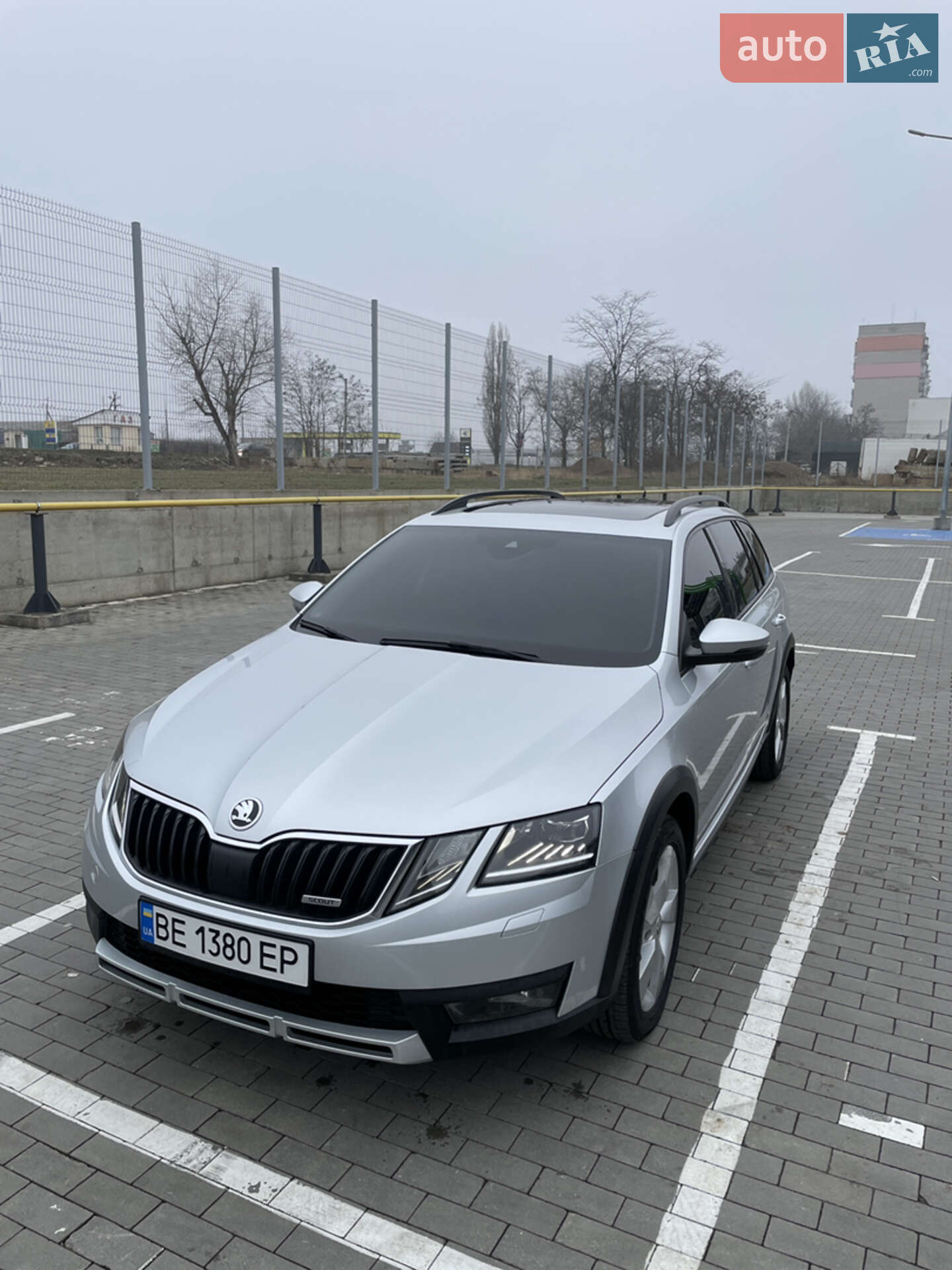 Skoda Octavia Scout 2017 VIN TMBLK7NE3J0188454 фото оголошення 7 з 92