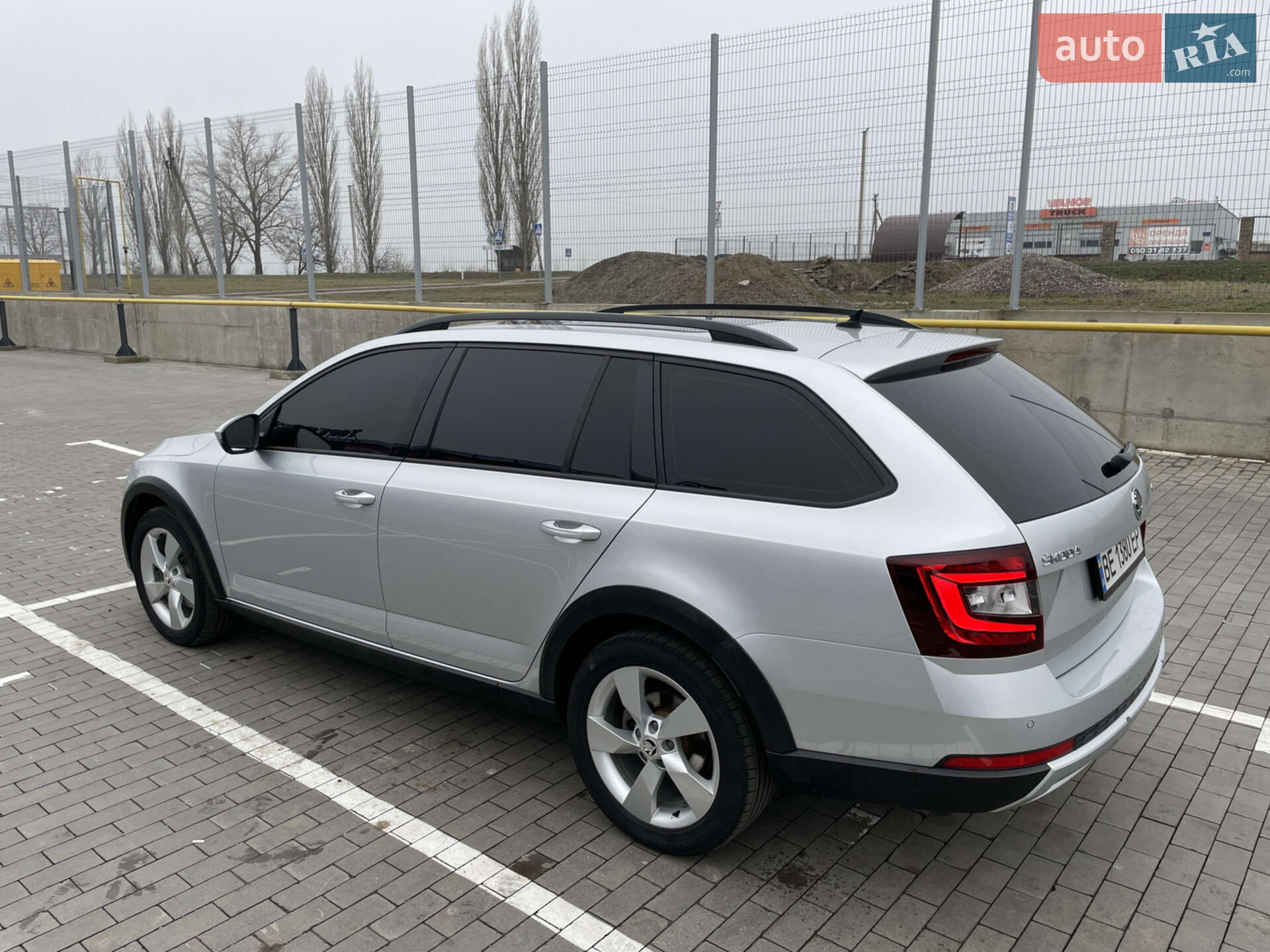 Skoda Octavia Scout 2017 VIN TMBLK7NE3J0188454 фото оголошення 8 з 92