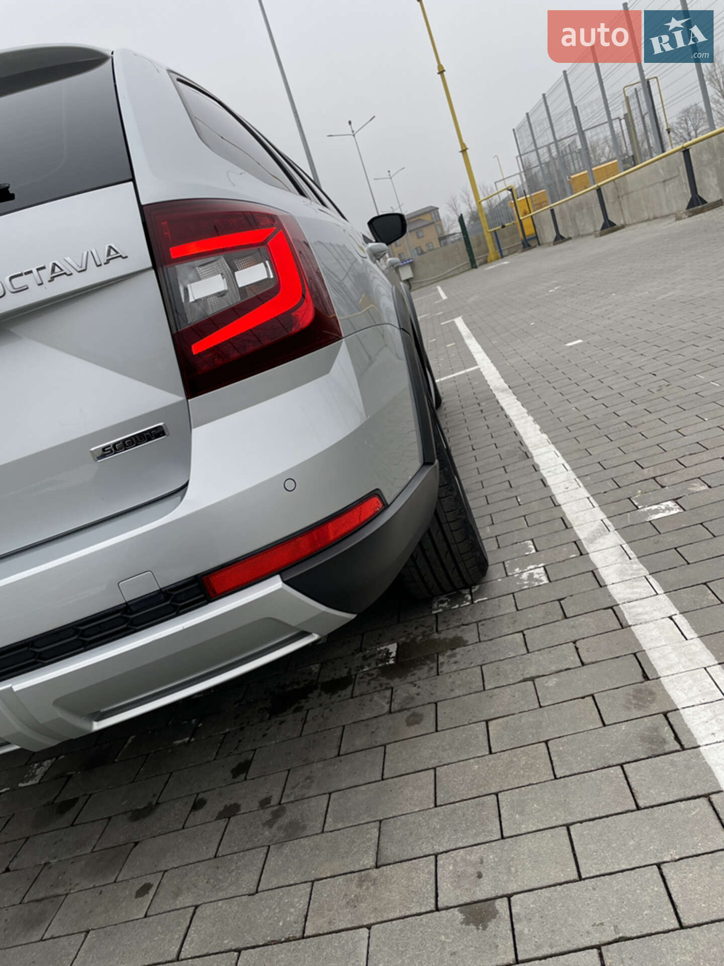 Skoda Octavia Scout 2017 VIN TMBLK7NE3J0188454 фото оголошення 75 з 92