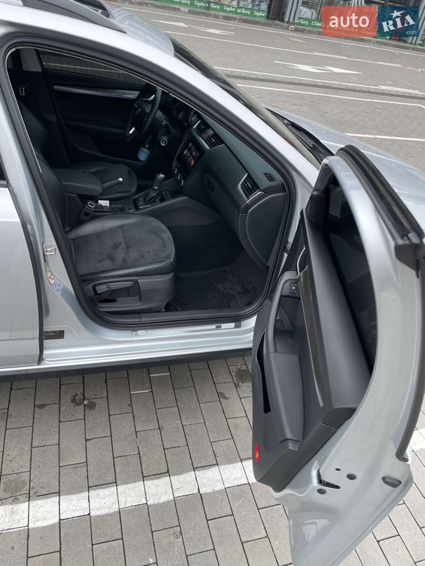 Skoda Octavia Scout 2017 VIN TMBLK7NE3J0188454 фото оголошення 79 з 92