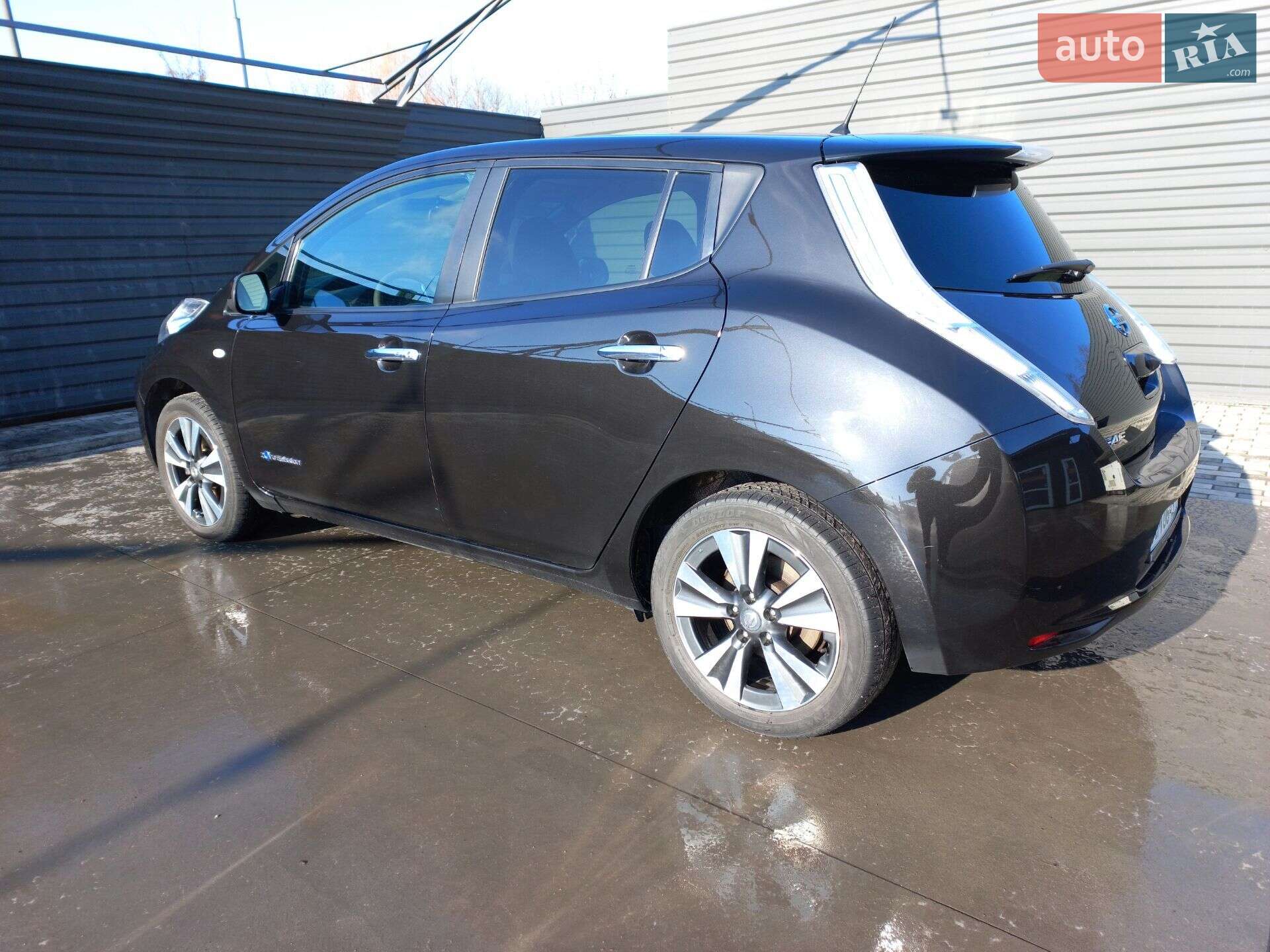 Nissan Leaf 2017 VIN SJNFAAZE0U6060817 фото оголошення 3 з 11