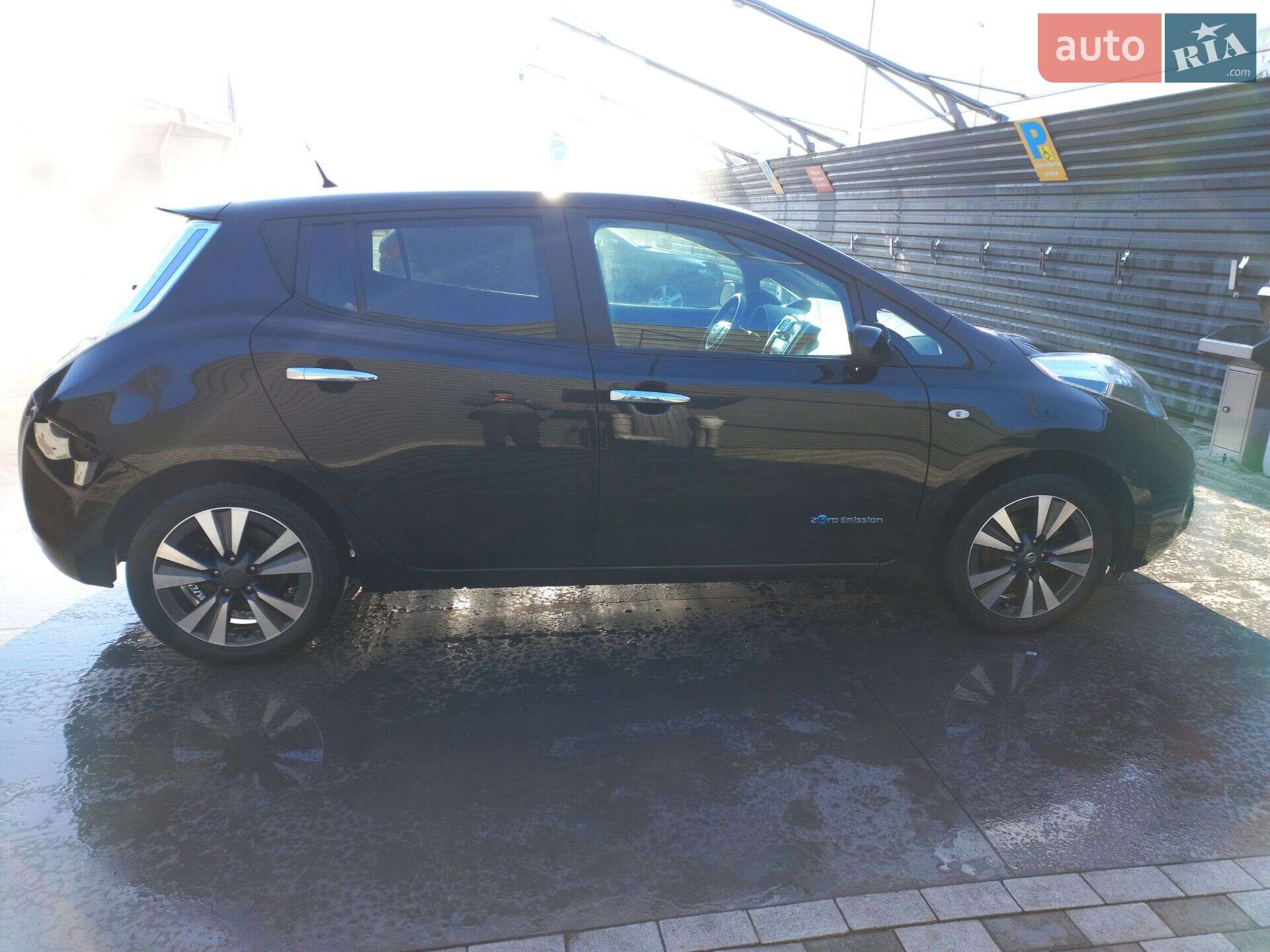 Nissan Leaf 2017 VIN SJNFAAZE0U6060817 фото оголошення 4 з 11