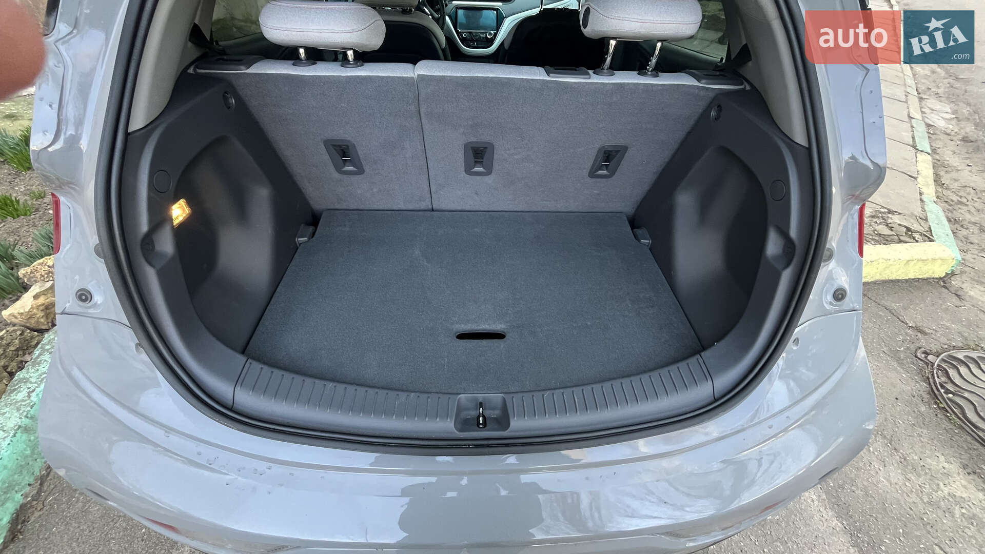 Chevrolet Bolt EV 2020 VIN 1G1FY6S08L4150155 фото оголошення 37 з 38