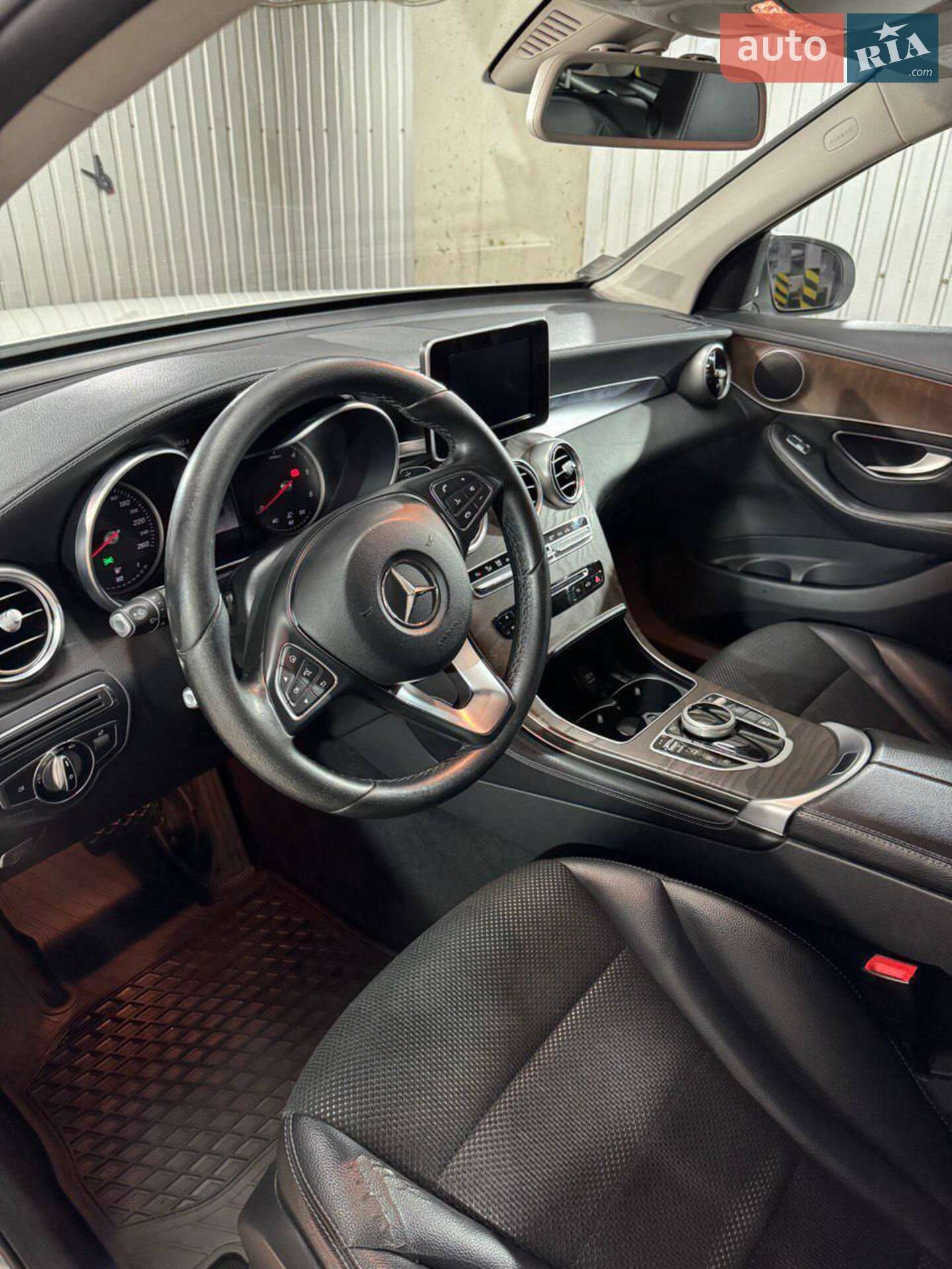 Mercedes-Benz GLC-Class 2016 VIN WDC2539051F170608 фото оголошення 2 з 3