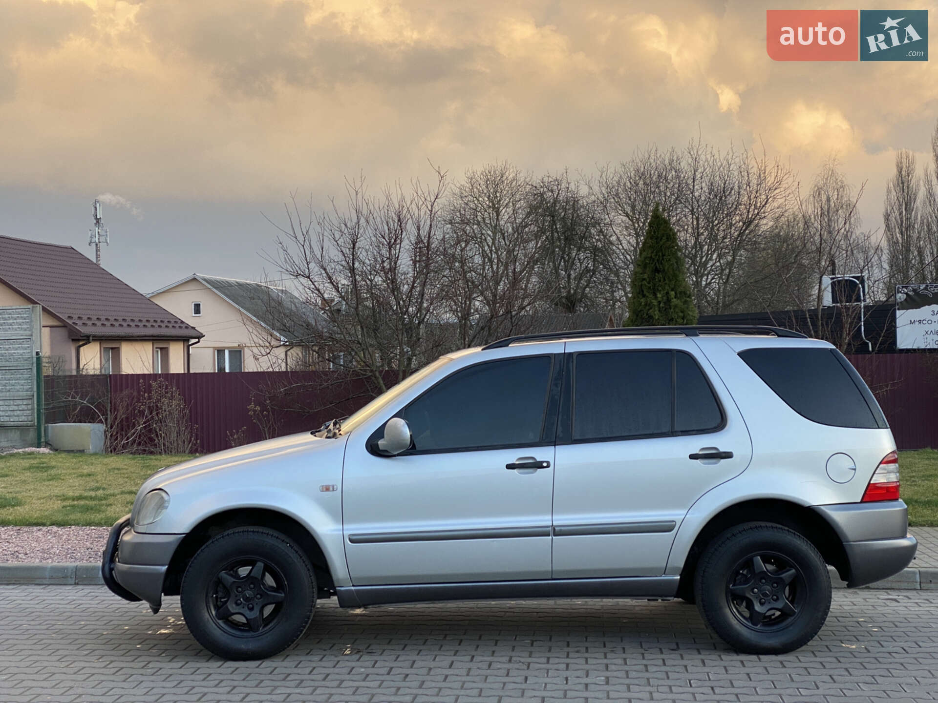 Mercedes-Benz M-Class 1999 VIN WDC1631541A077366 фото оголошення 4 з 17