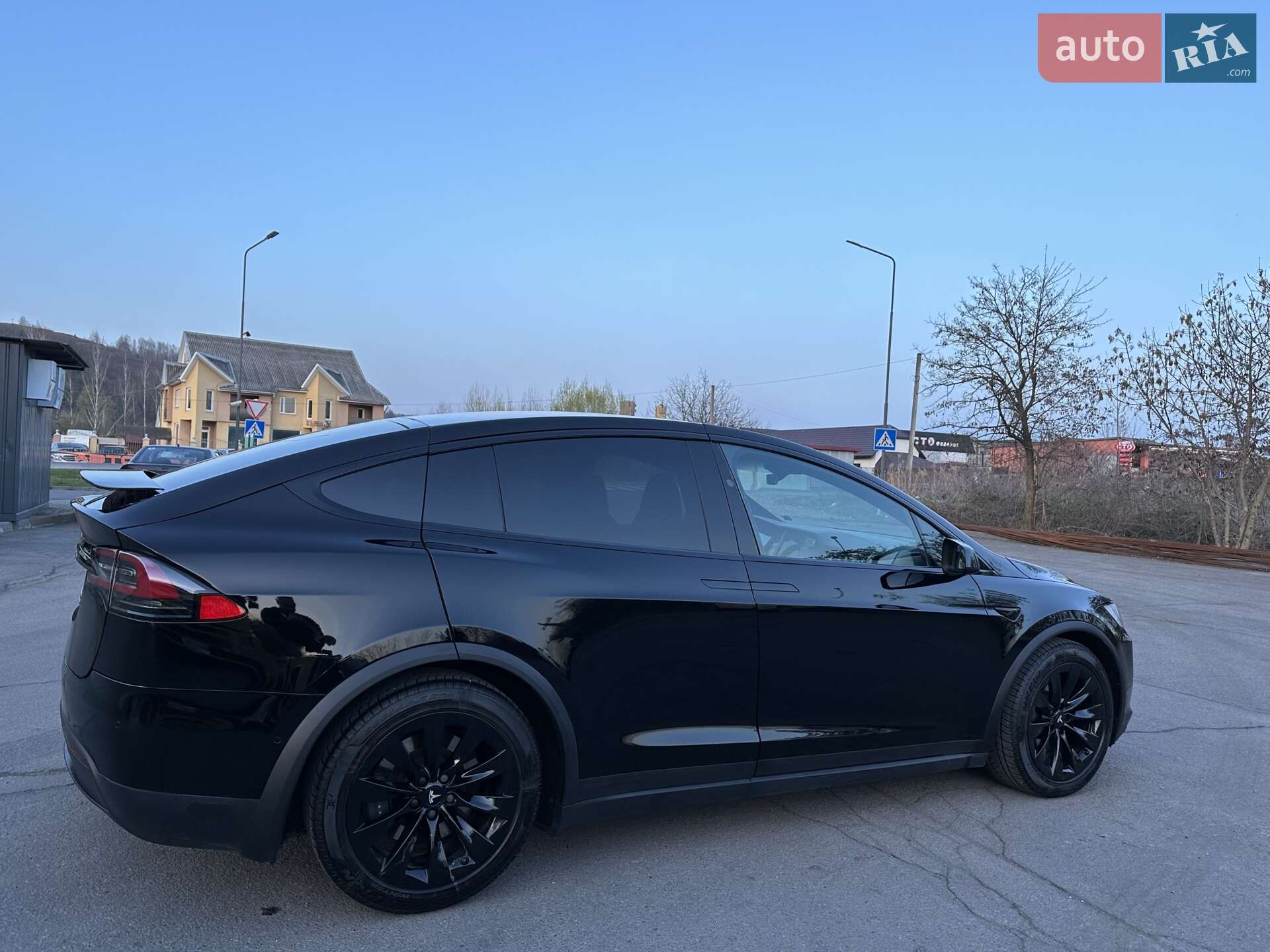 Tesla Model X 2018 VIN 5YJXCAE20JF123581 фото оголошення 7 з 26