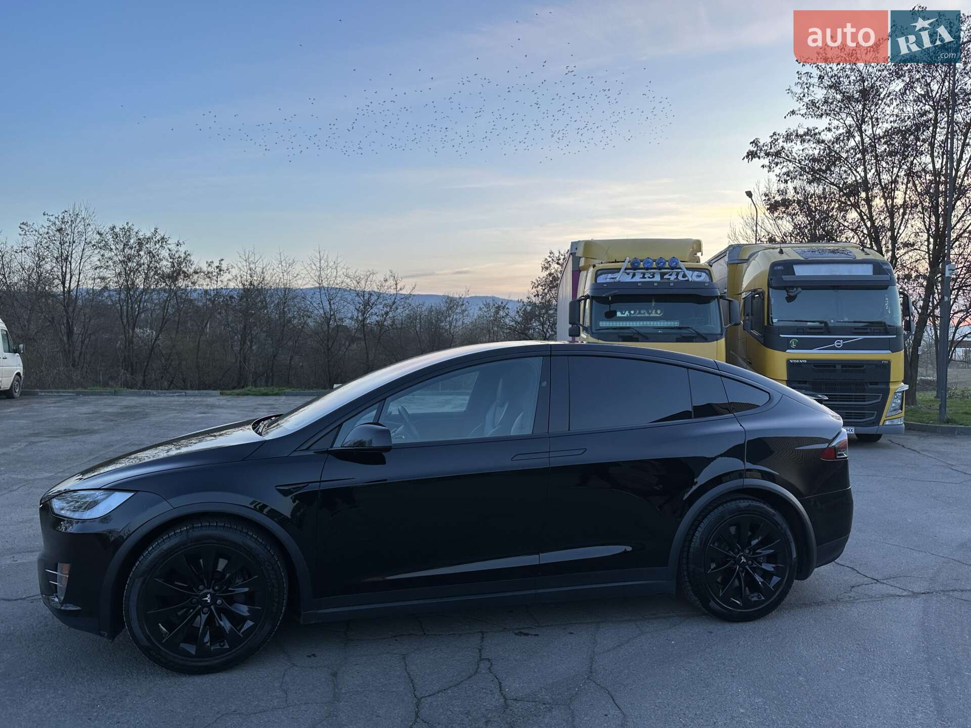 Tesla Model X 2018 VIN 5YJXCAE20JF123581 фото оголошення 13 з 26