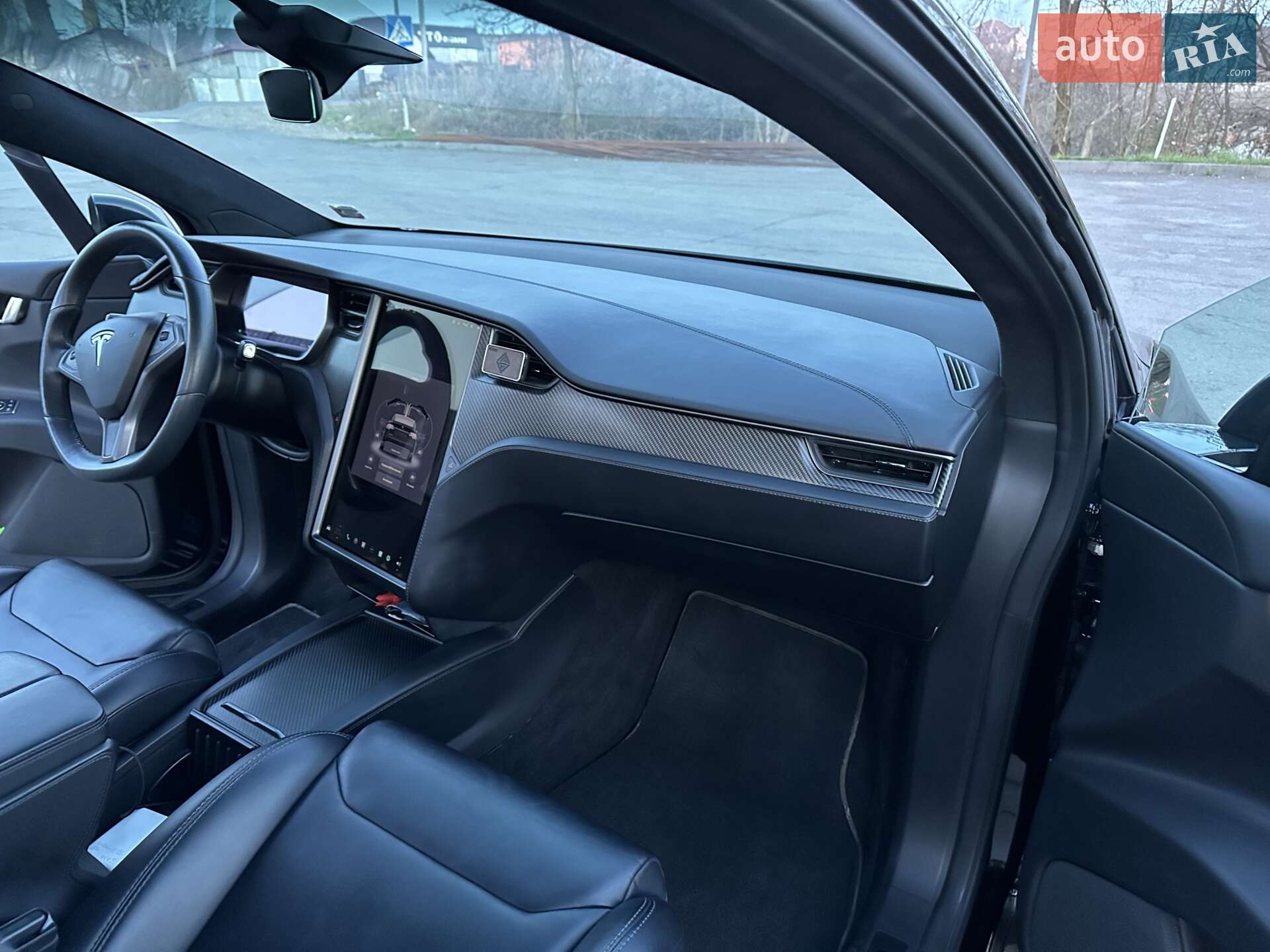 Tesla Model X 2018 VIN 5YJXCAE20JF123581 фото оголошення 24 з 26