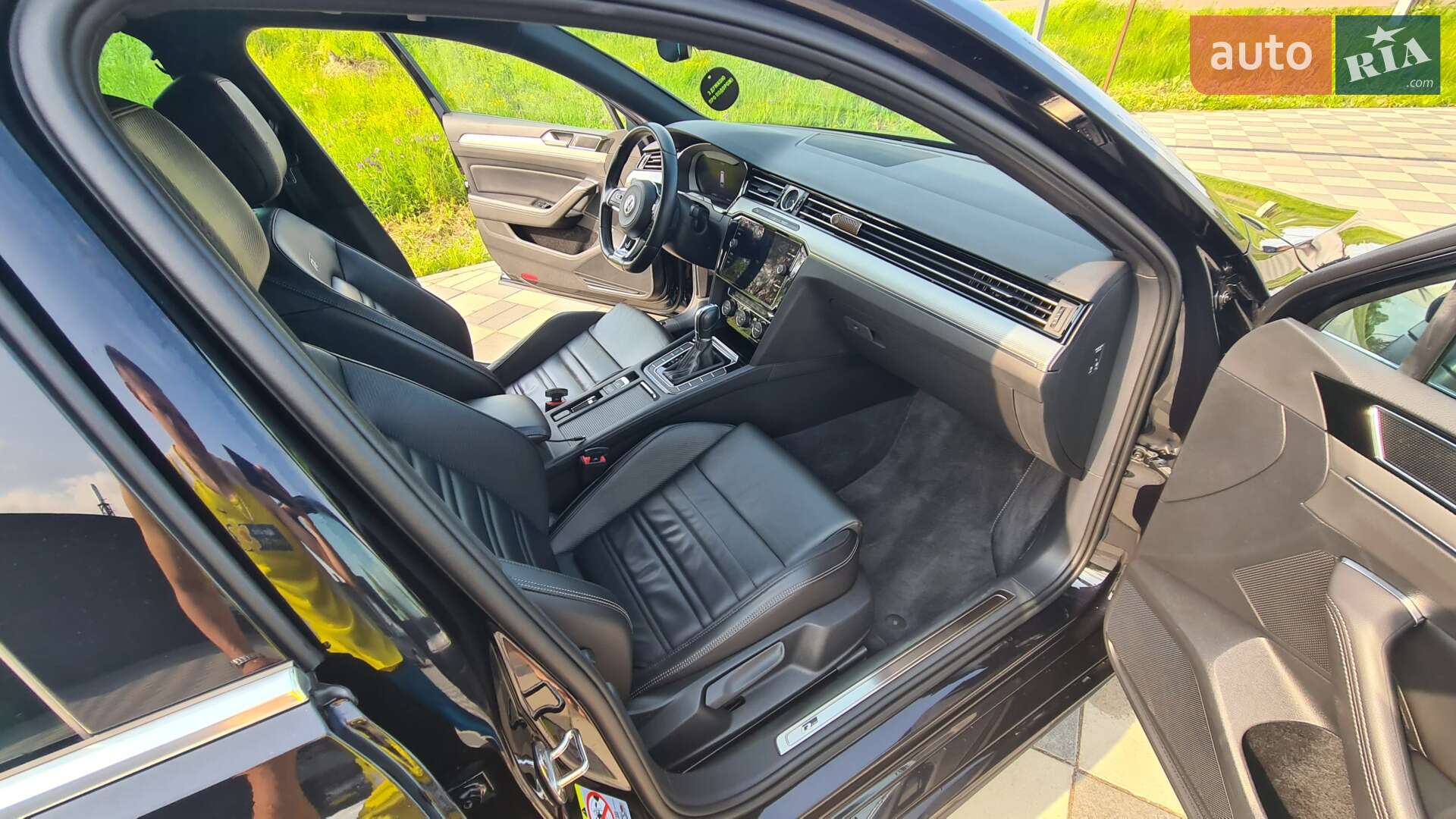 Volkswagen Passat 2018 VIN WVWZZZ3CZJE217086 фото оголошення 8 з 27