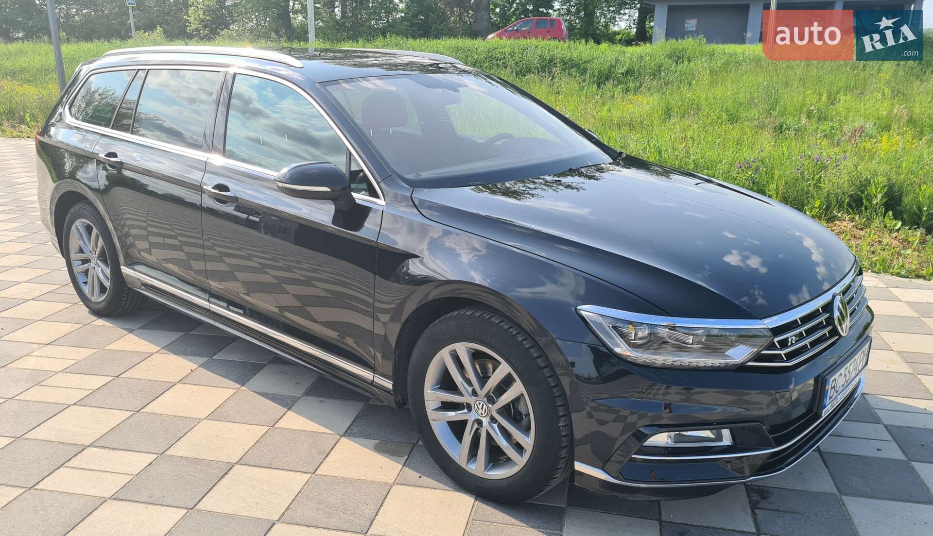 Volkswagen Passat 2018 VIN WVWZZZ3CZJE217086 фото оголошення 25 з 27