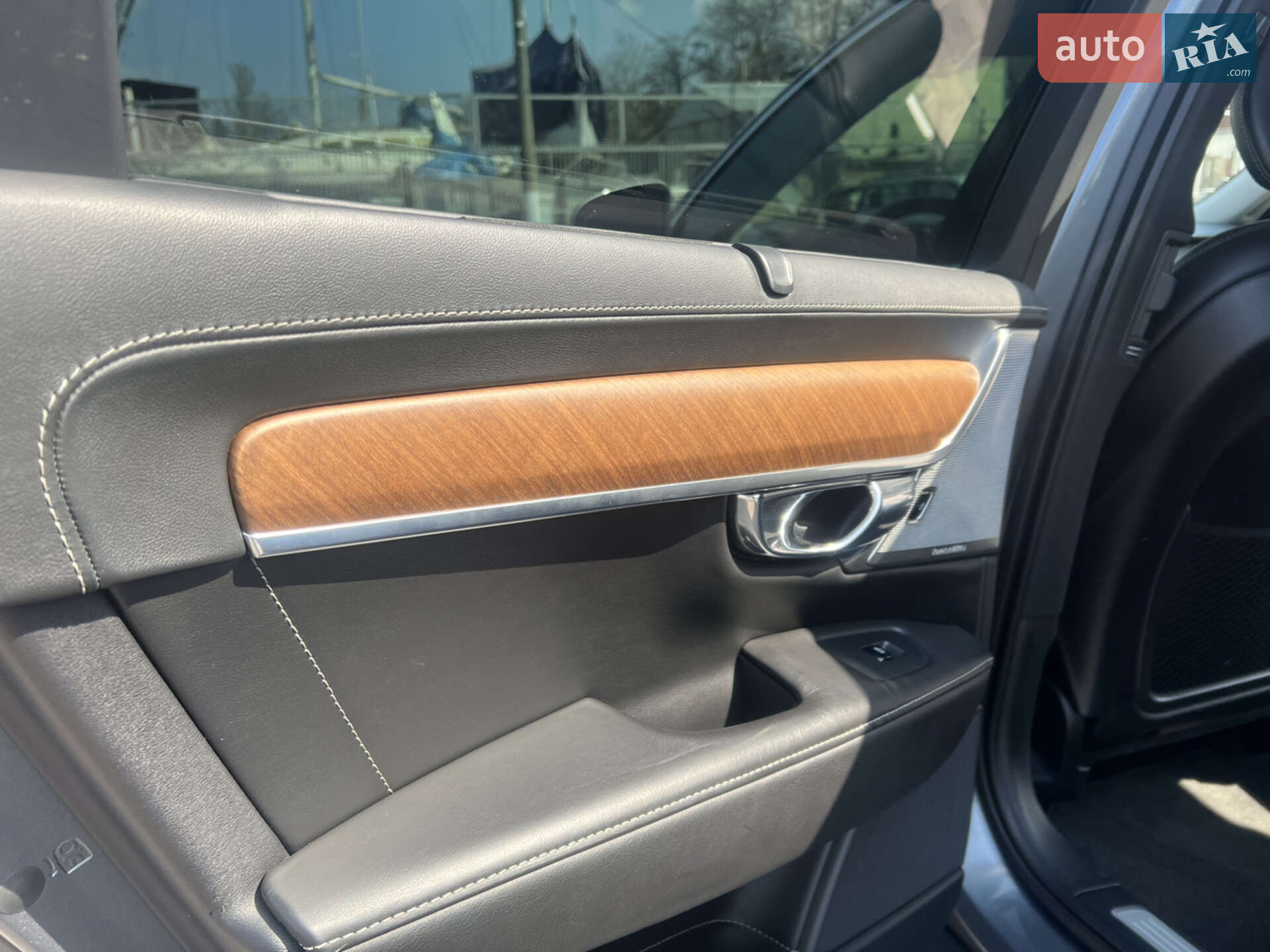 Volvo S90 2016 VIN YV1A22ML6H1005203 фото оголошення 14 з 28