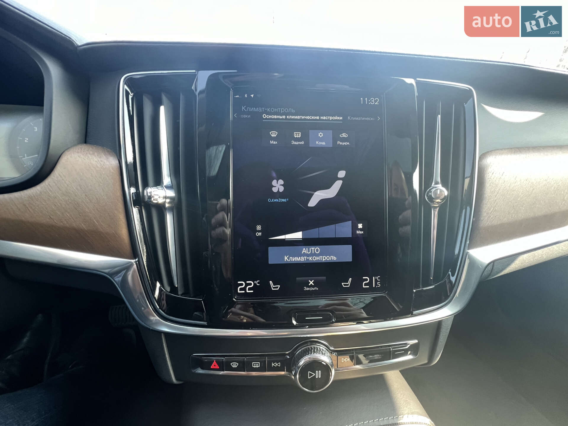 Volvo S90 2016 VIN YV1A22ML6H1005203 фото оголошення 26 з 28