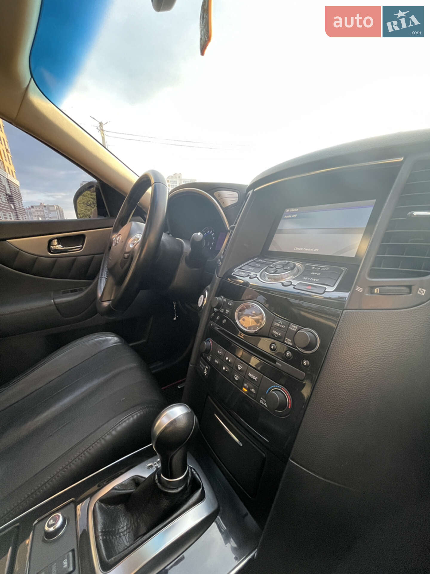 Infiniti QX70 2017 VIN JN8CS1MU2HM143275 фото оголошення 2 з 22