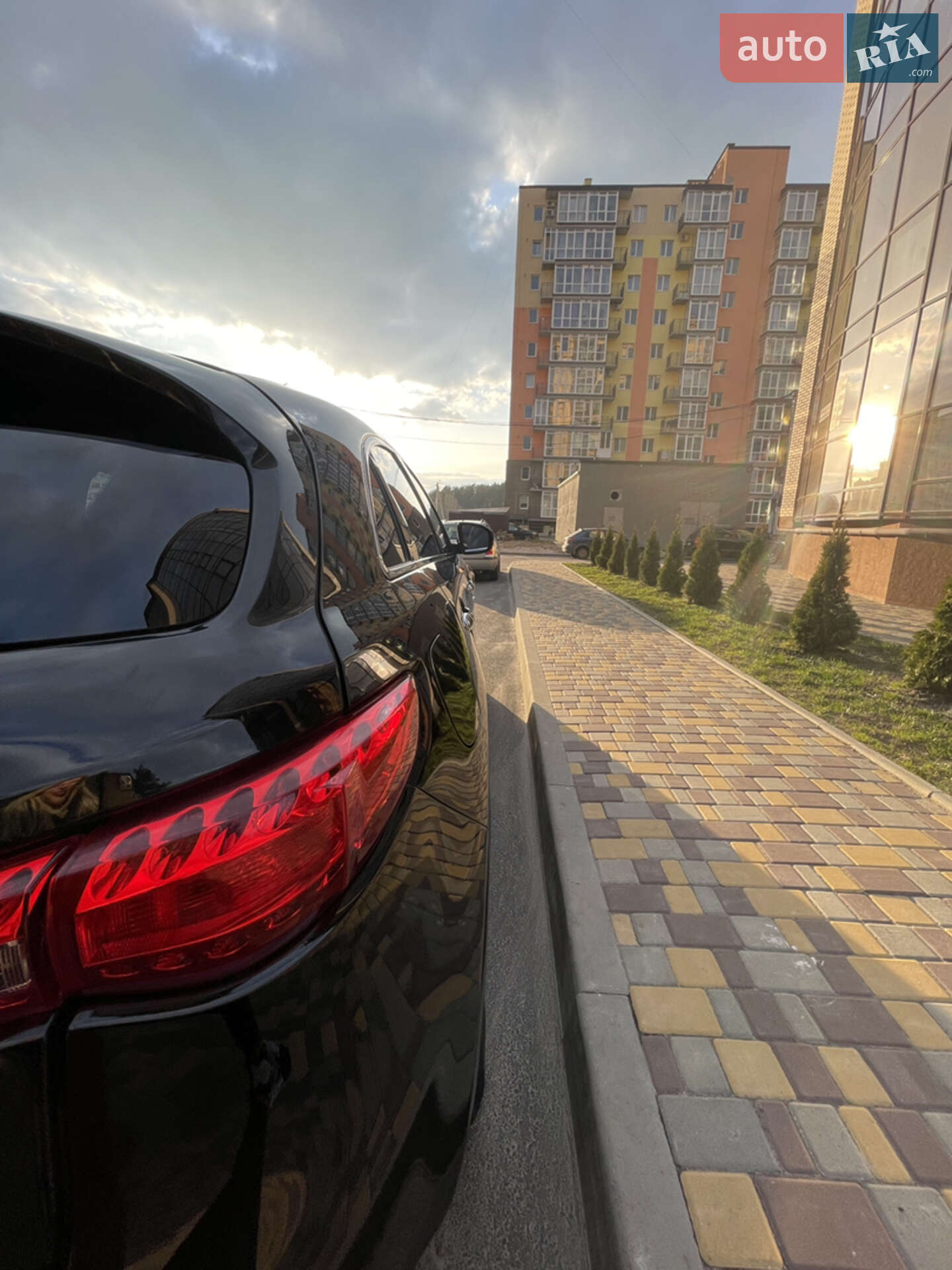 Infiniti QX70 2017 VIN JN8CS1MU2HM143275 фото оголошення 8 з 22
