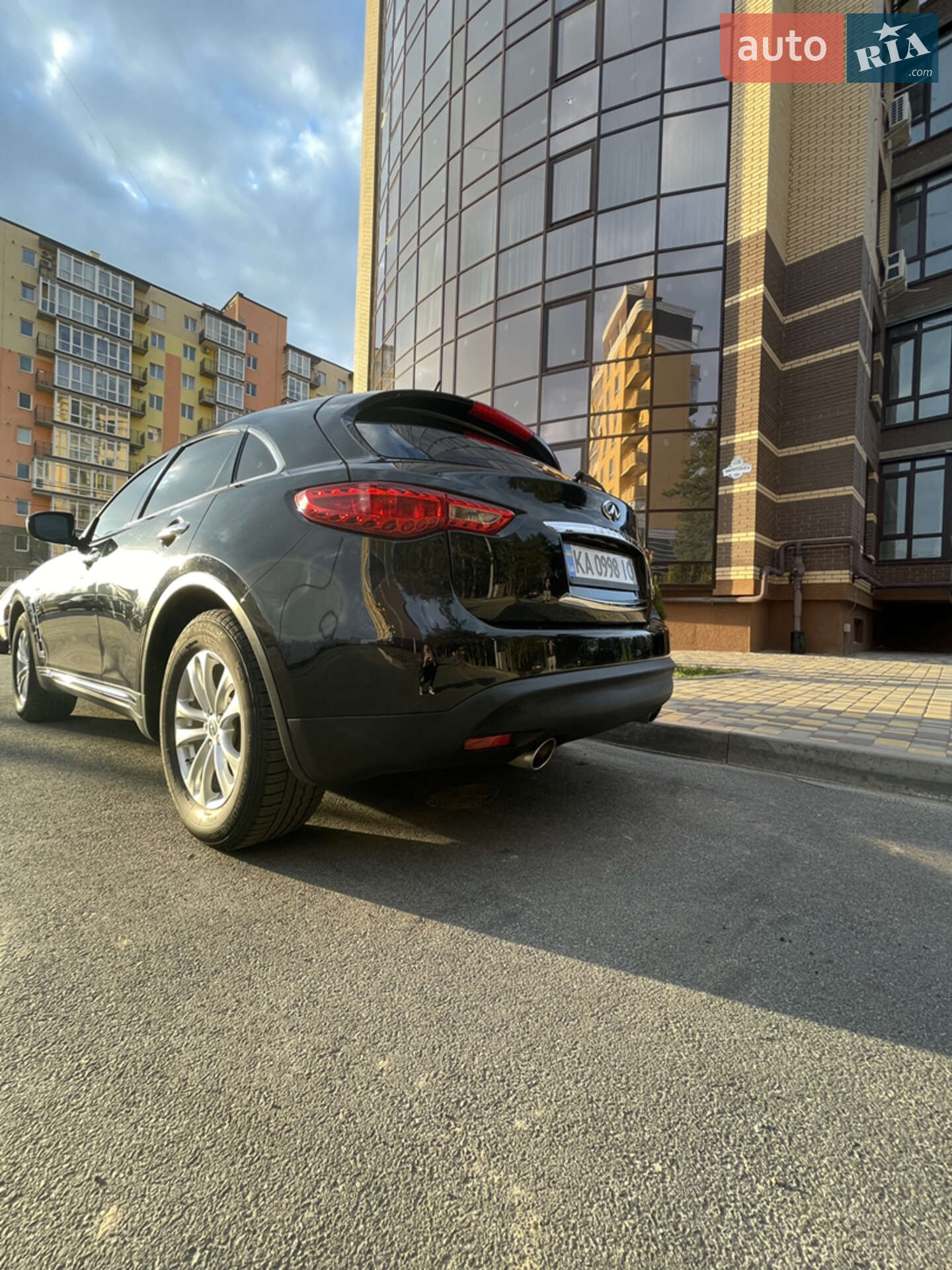 Infiniti QX70 2017 VIN JN8CS1MU2HM143275 фото оголошення 13 з 22