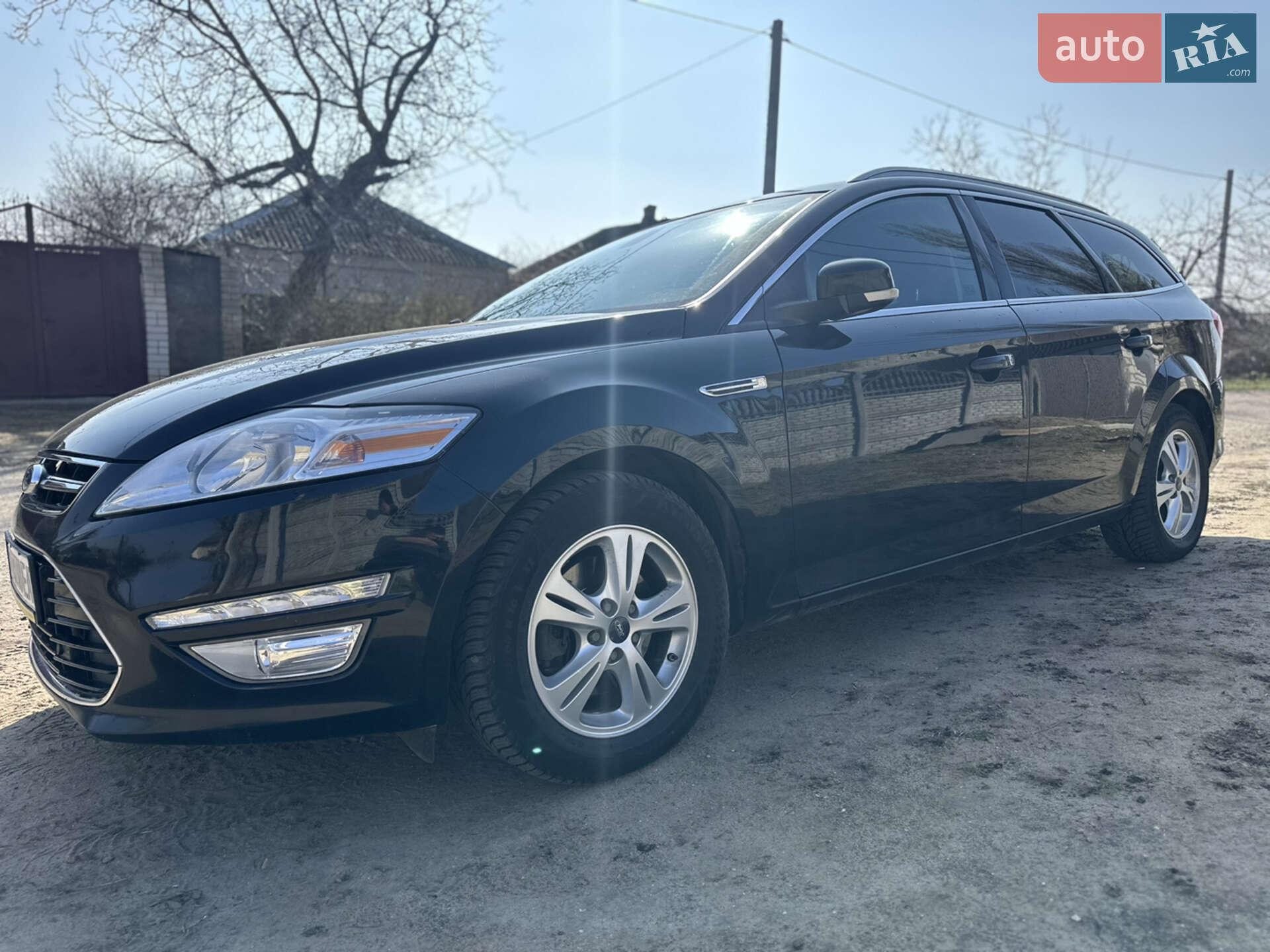 Ford Mondeo 2013 VIN WF0GXXGBBGDG57223 фото оголошення 2 з 24