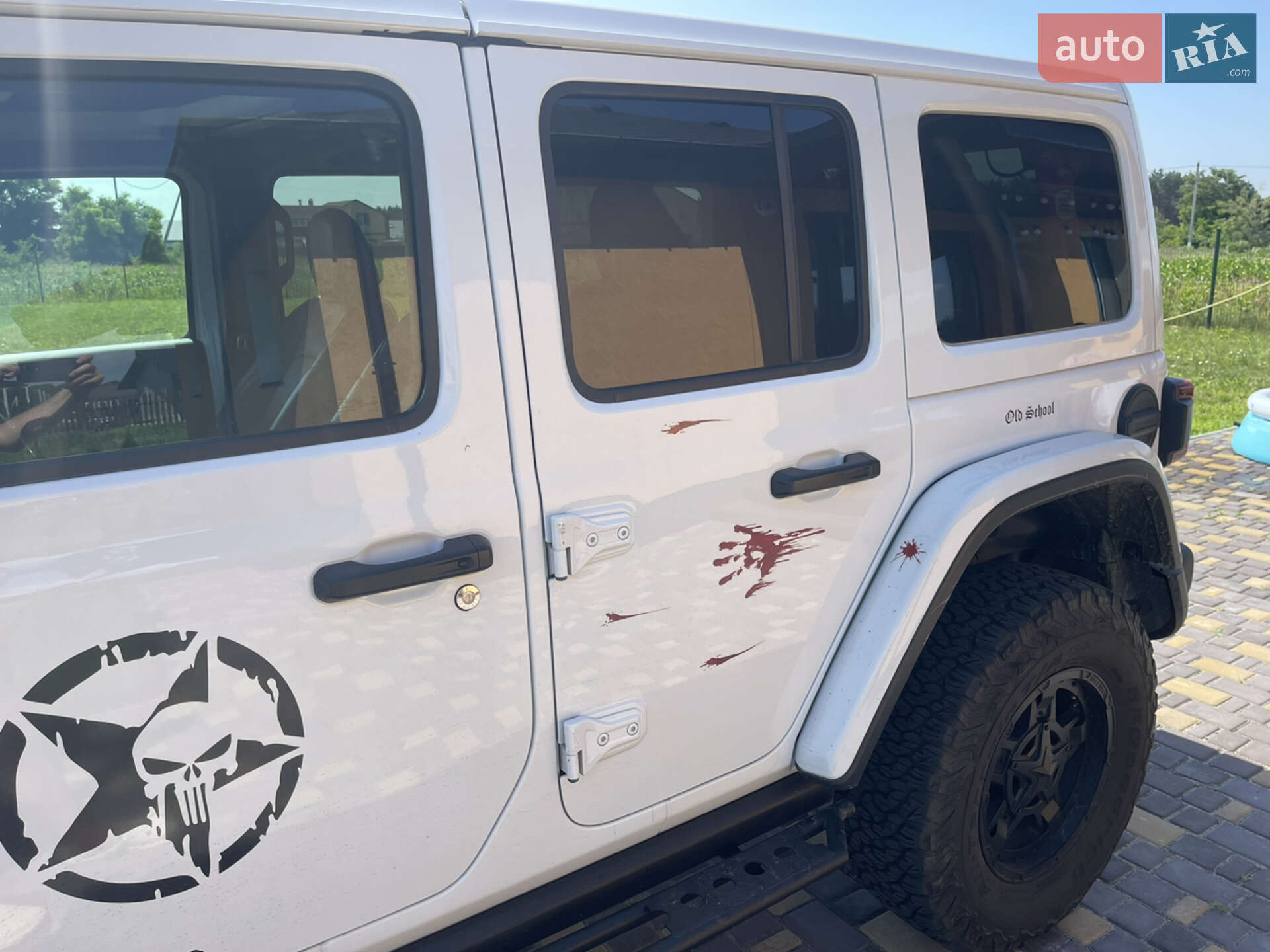 Jeep Wrangler 2018 VIN 1C4HJXFN8JW255490 фото оголошення 3 з 23