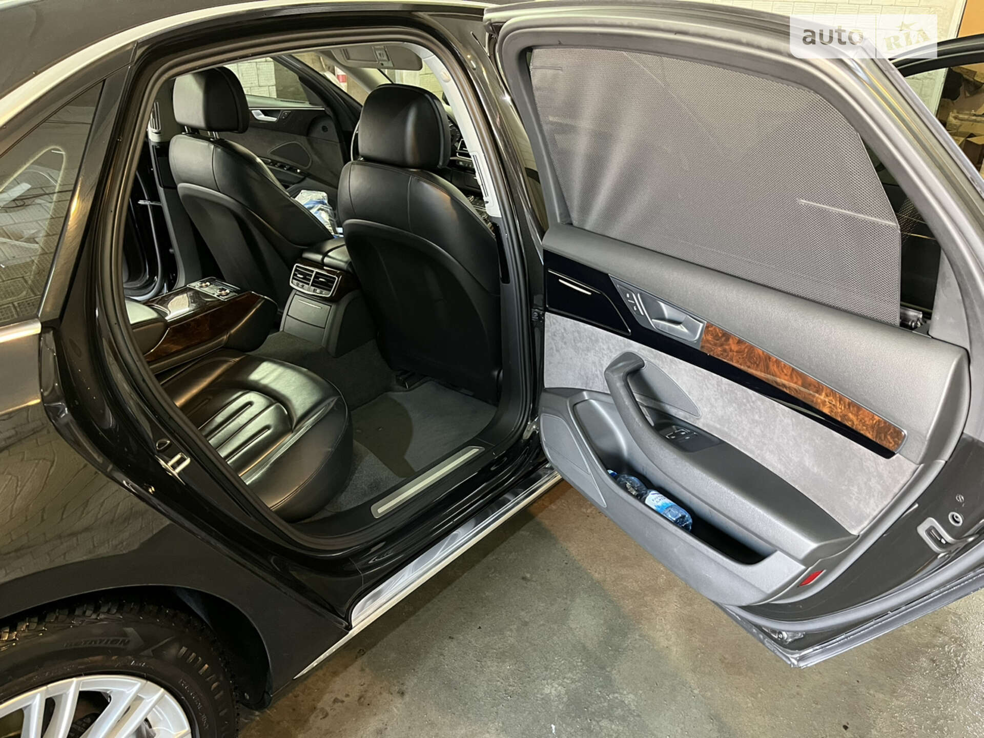 Audi A8 2017 VIN WAUZZZ4H0HN011531 фото оголошення 5 з 11